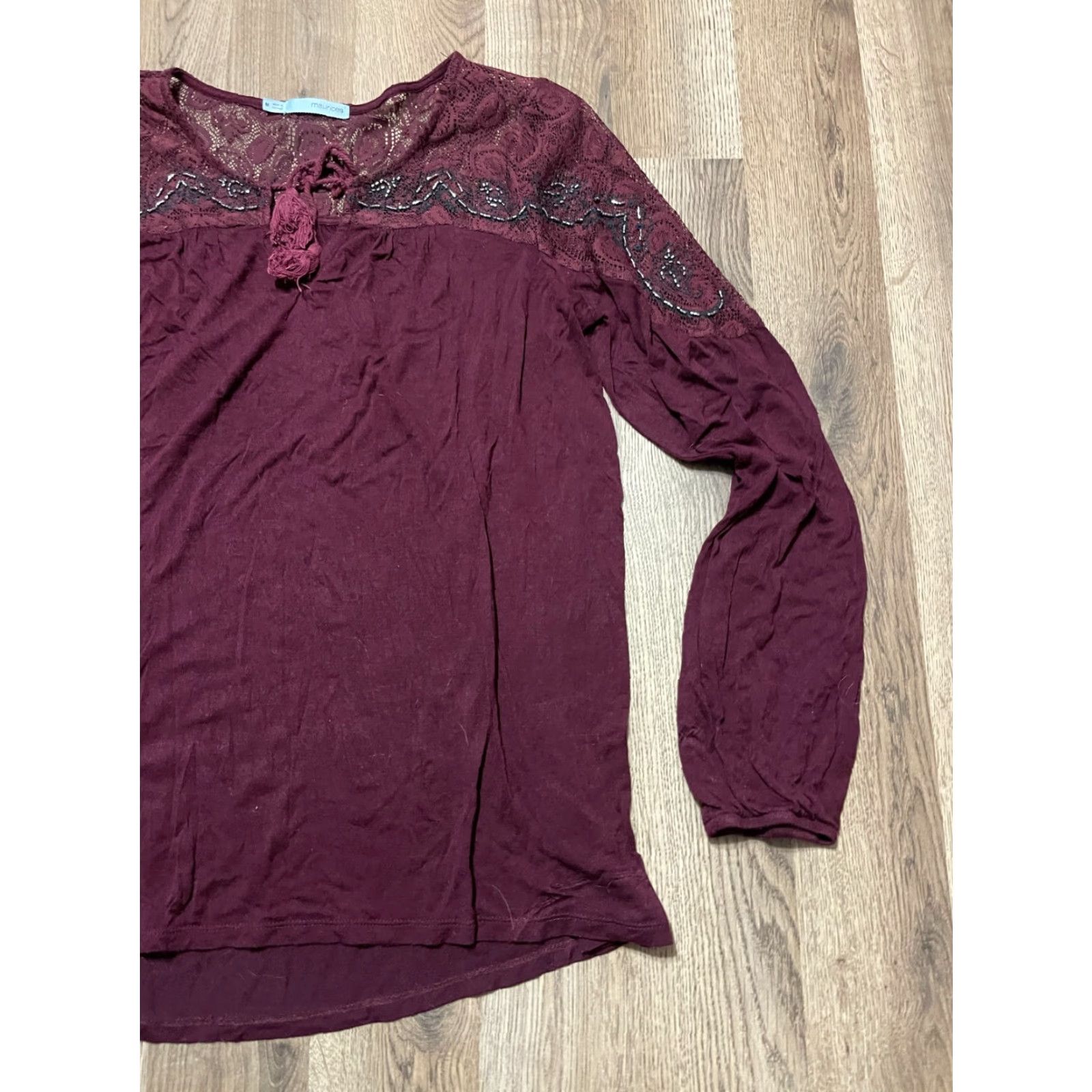 Vintage Maurices Shirt Women's Medium Burgundy Long Sleeve Lace V-neck T-Shirt Casual Fall Spring Summer Womens Size M / US 6-8 / IT 42-44 - 4 Thumbnail