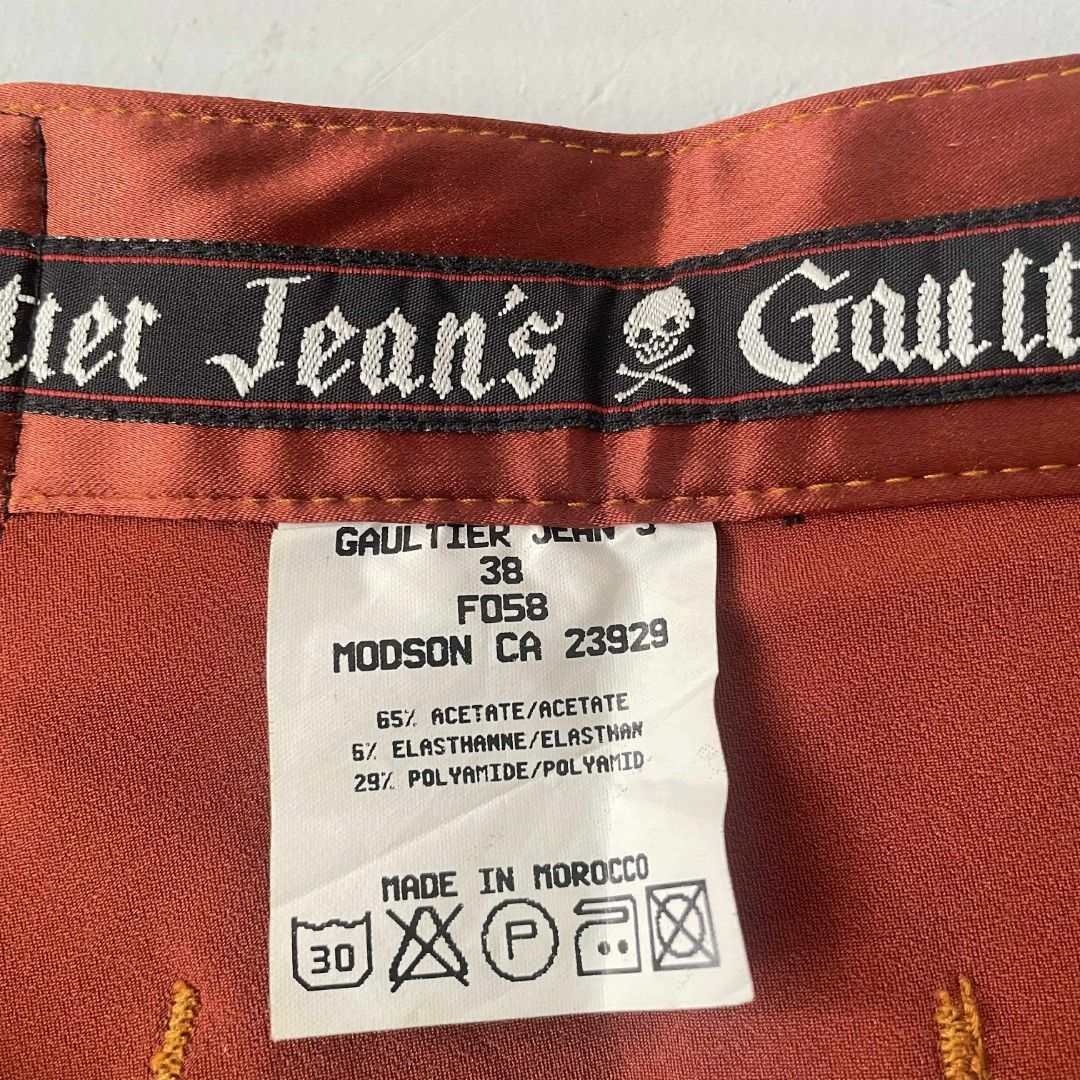 Jean Paul Gaultier Jean Paul Gaultier Satin Mini Skirt Size 27" / US 4 / IT 40 - 6 Thumbnail