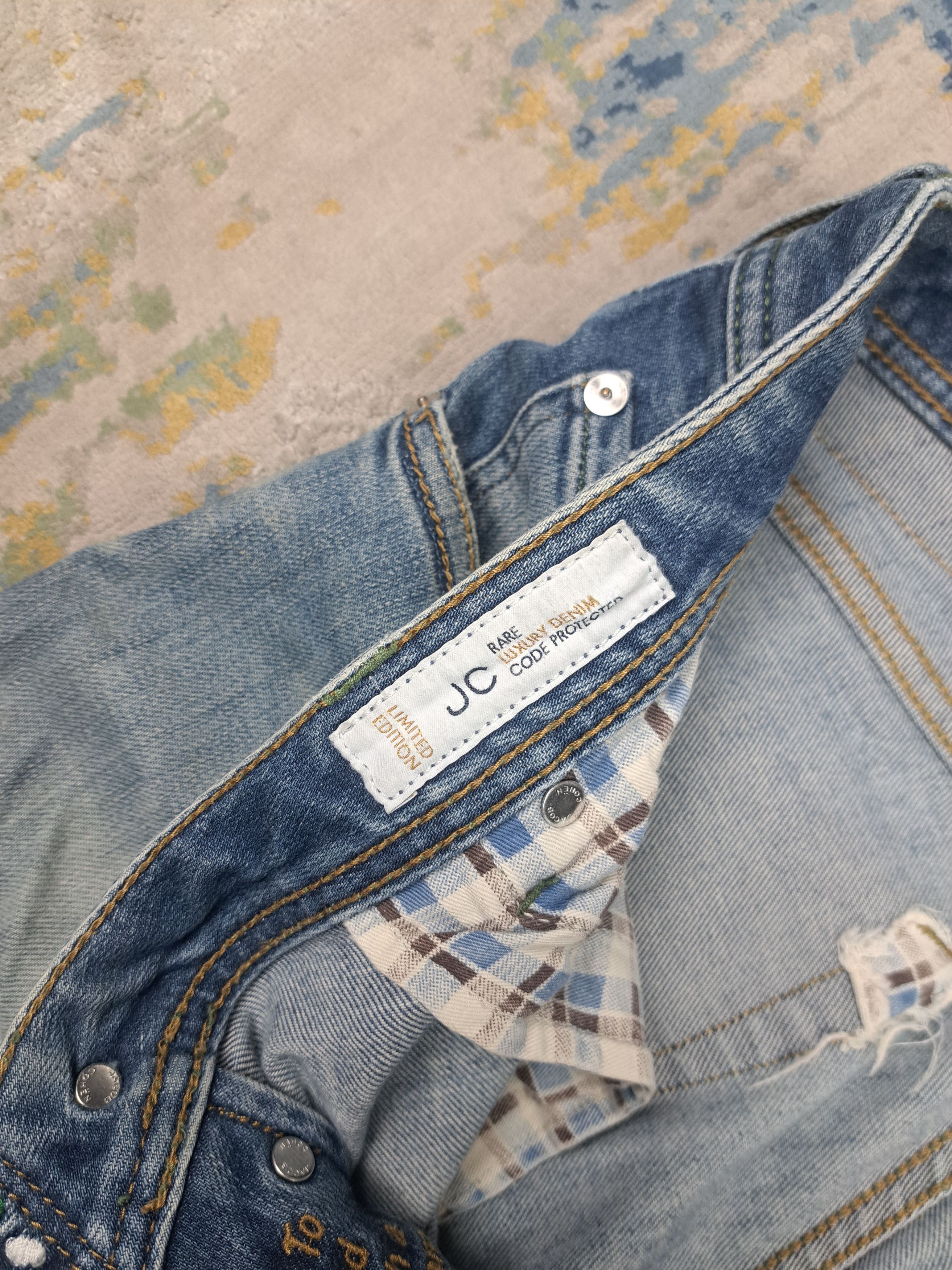 Jacob Cohen Jacob Cohen Pony Hair Patch Handmade Distressed Denim Size US 32 / EU 48 - 14 Thumbnail