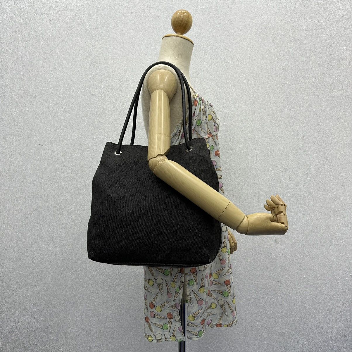 Gucci ‼️LAST DROP‼️ AUTHENTIC GUCCI BLACK GG CANVAS GIFFORD TOTE BAG Size ONE SIZE - 1 Thumbnail