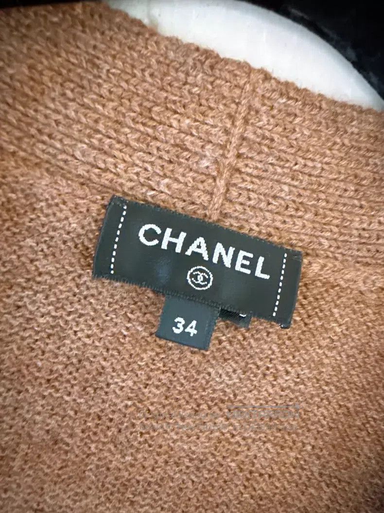 Chanel Chanel 24A high-end handicraft workshop flower diamond buc Size XXS / US 00 / IT 34 - 8 Thumbnail