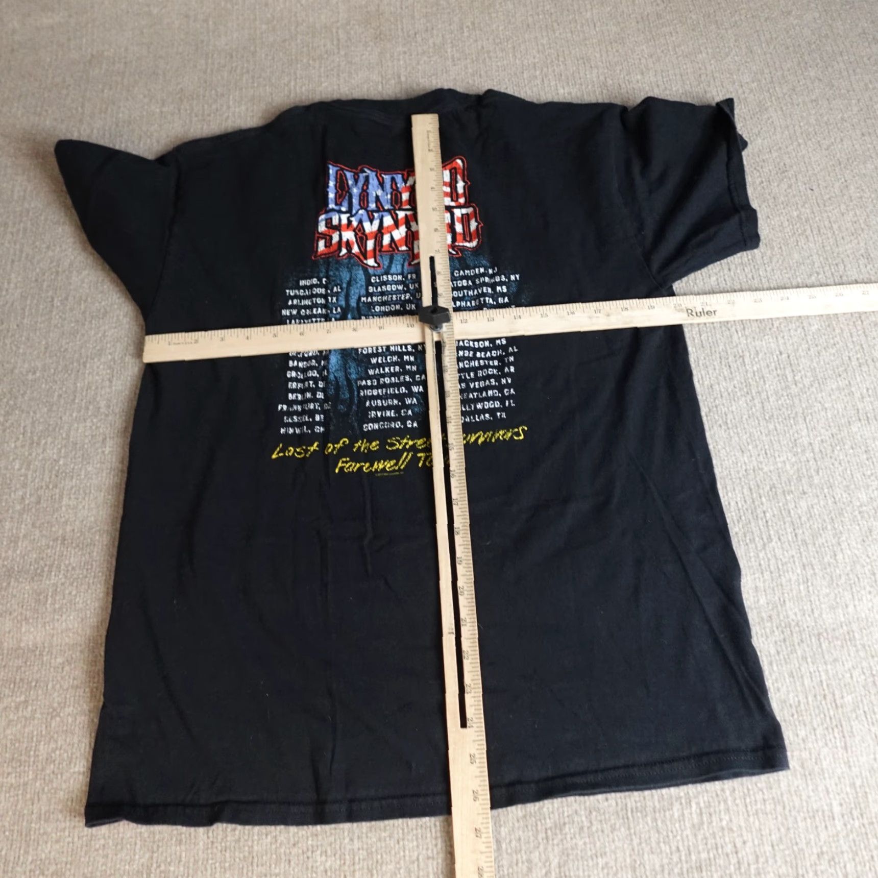 Vintage VINTAGE Lynyrd Skynyrd Shirt Large Black Street Survivors Farewell Tour Mens T-Shirt Short Sleeve Crew Neck Cotton Size US L / EU 52-54 / 3 - 5 Thumbnail