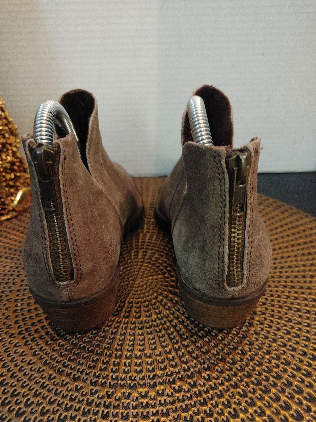 Born Born Kerri Suede Ankle Booties Size 8M Size US 8 / IT 38 - 4 Thumbnail