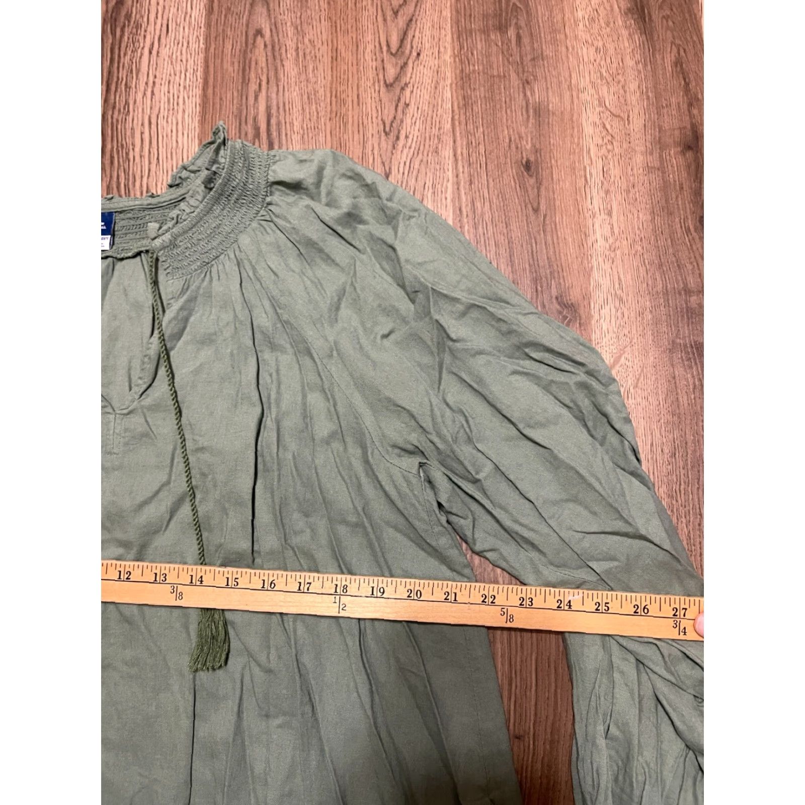 Old Navy Old Navy Shirt Women's M Tall Green V-Neck Long Sleeve Tie Up Casual Basic Modern Shirt Mens? Size M / US 6-8 / IT 42-44 - 5 Thumbnail