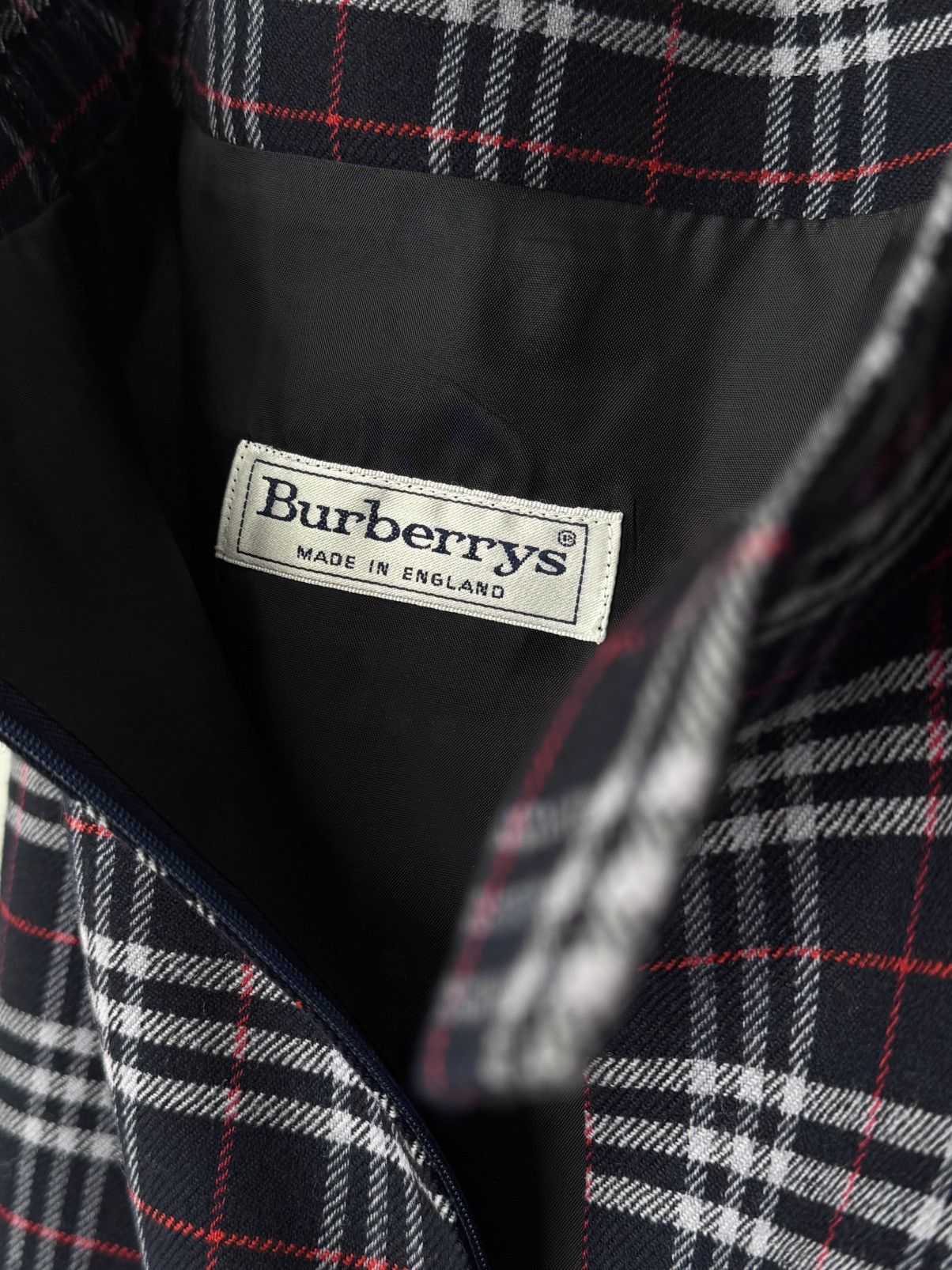Burberry Vintage 90s Burberrys Wool Plaid Nova Check Midi Skirt Size S / US 4 / IT 40 - 5 Thumbnail