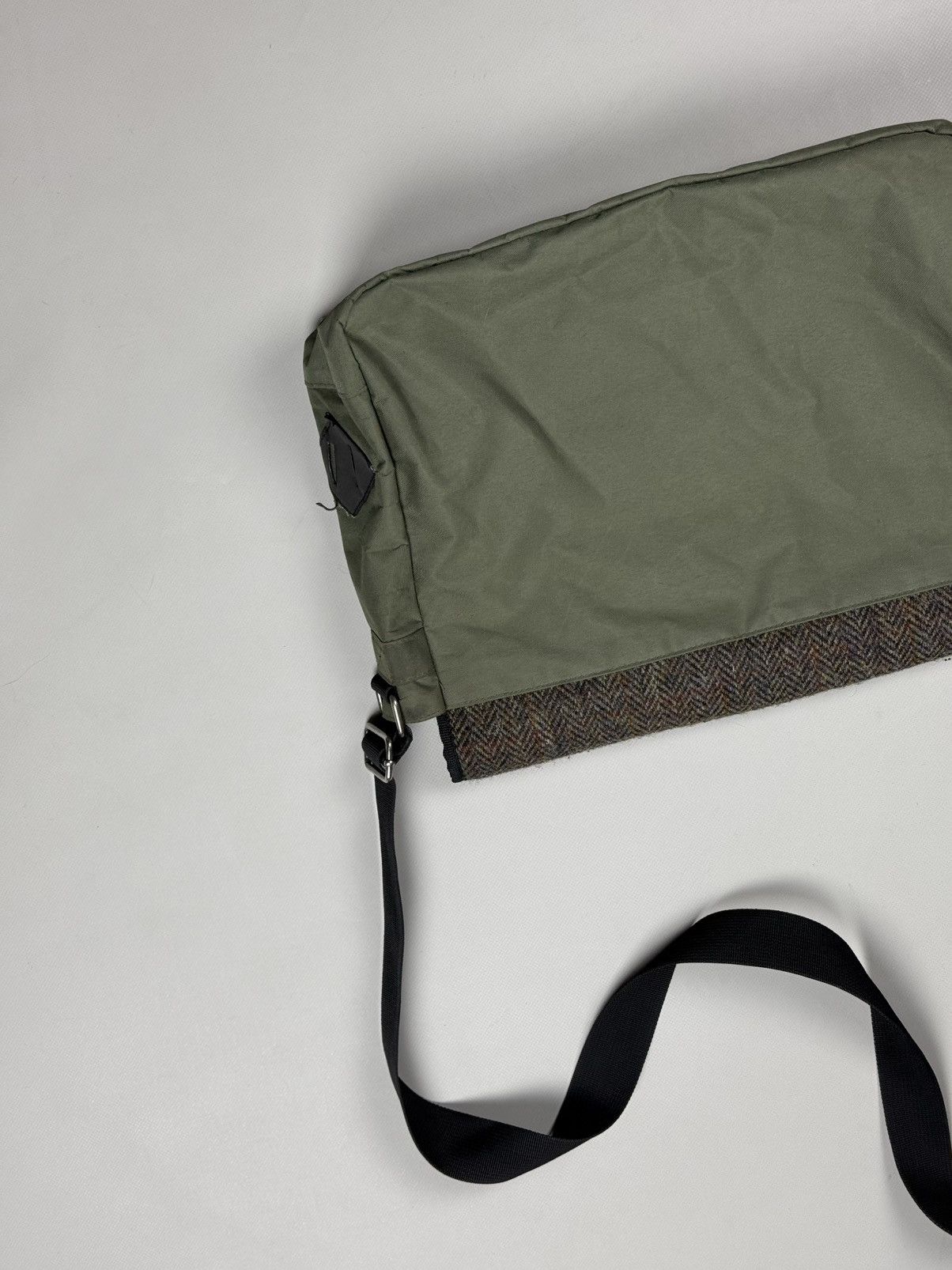 Harris Tweed Harris Tweed Wool Messenger Crossbody Shoulder Bag Size ONE SIZE - 14 Thumbnail