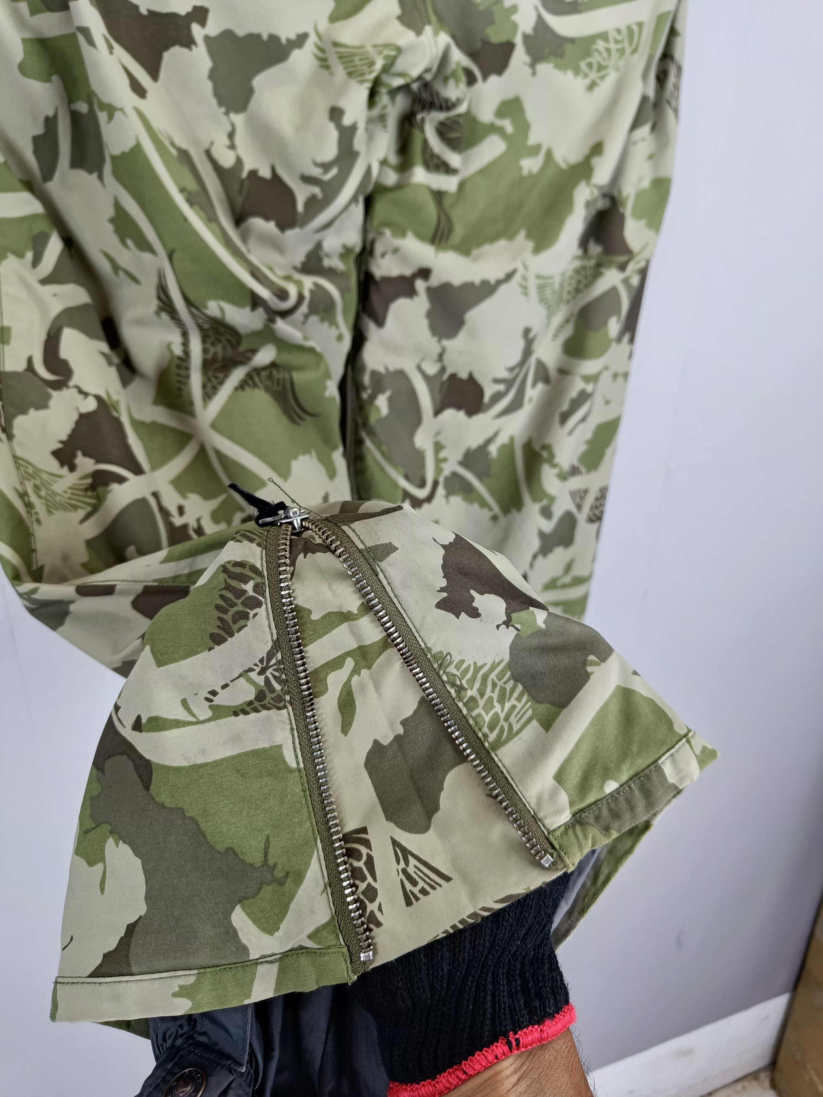 Japanese Brand Roxy Camouflage Snow Tactical Pocket Ski Pant Gorpcore Style Size 30" / US 8 / IT 44 - 7 Thumbnail