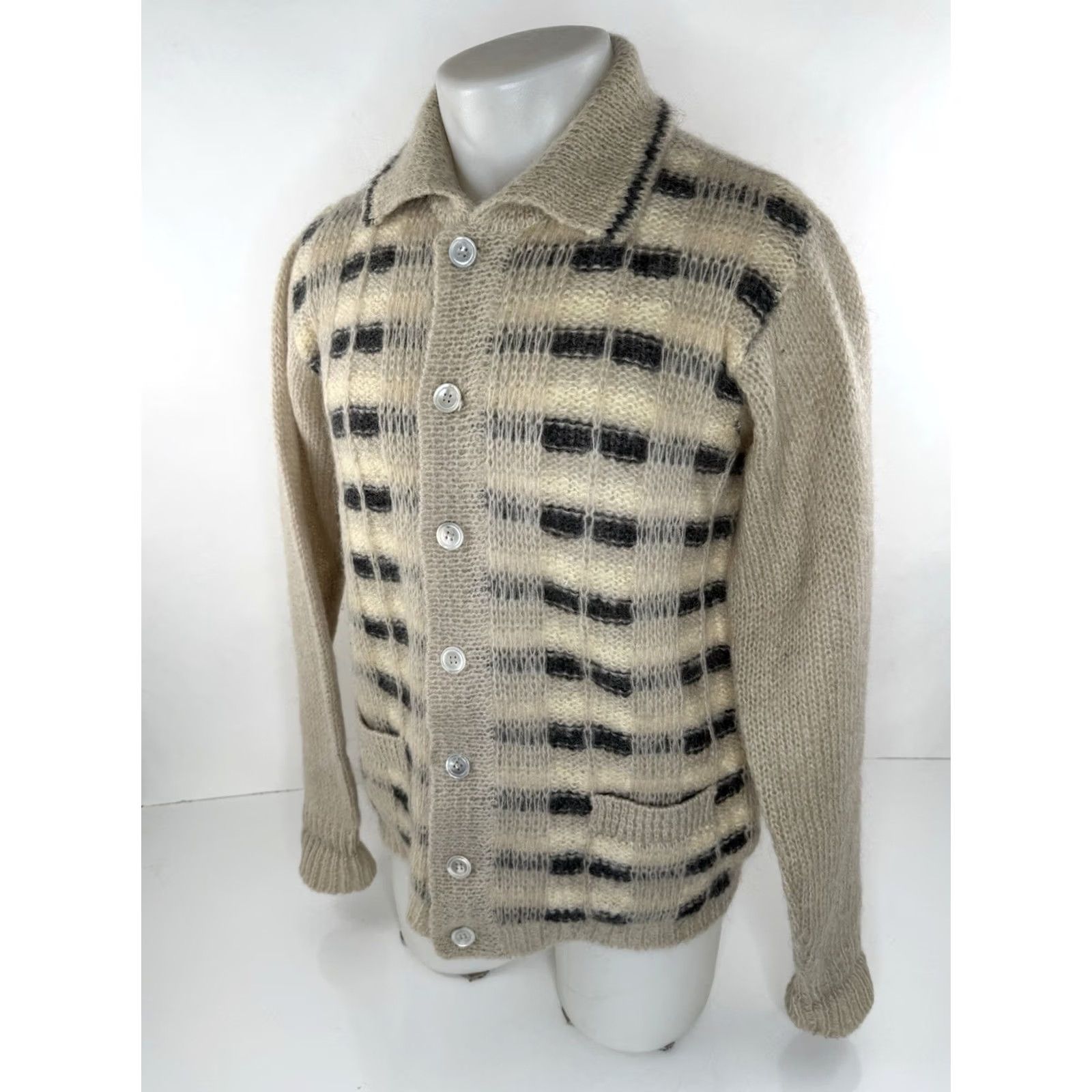 Neiman Marcus VINTAGE Neiman Marcus Cardigan Sweater Mens M Collared Wool Mohair Beige / Gray EXC Size US M / EU 48-50 / 2 - 4 Thumbnail