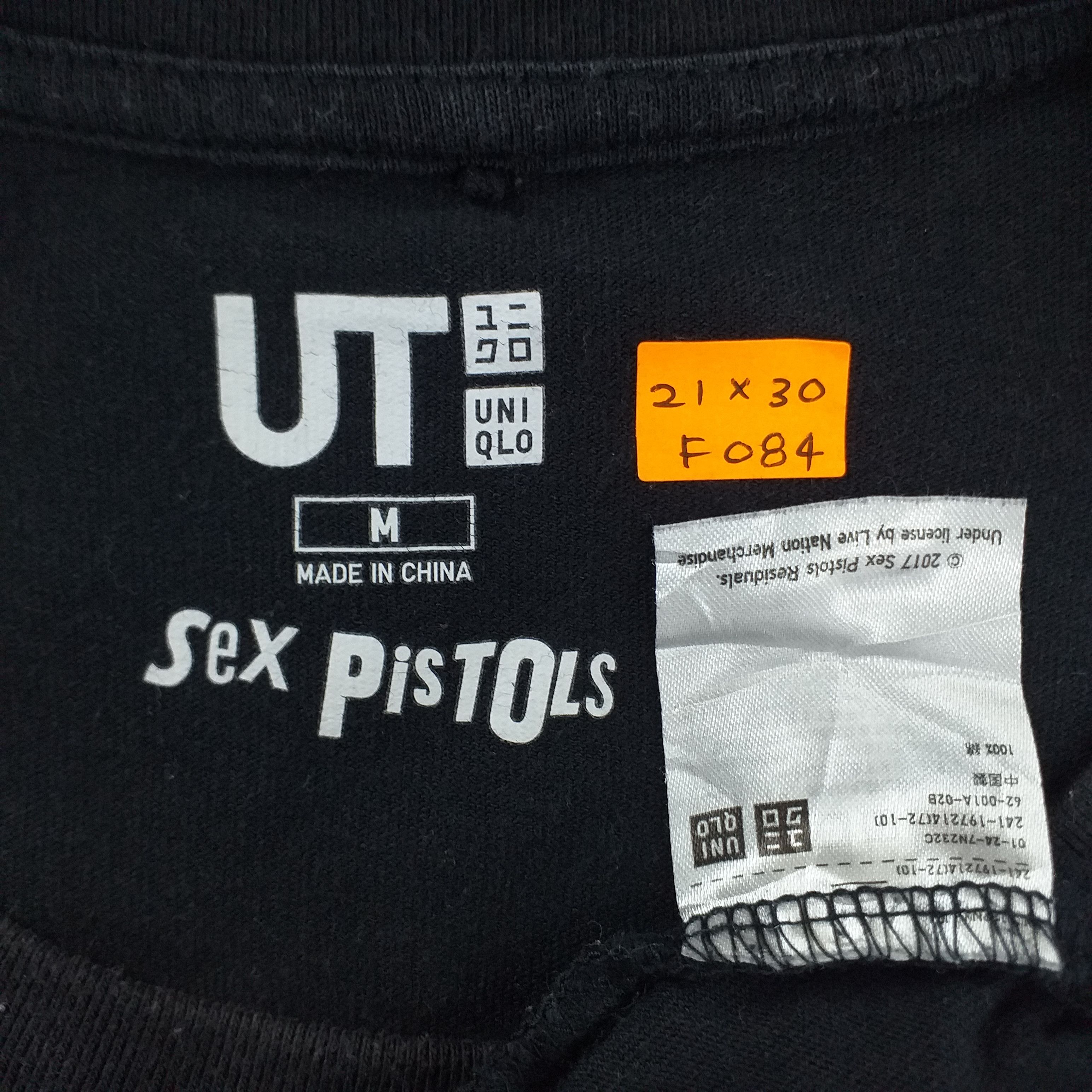 Band Tees Sex Pistols Punk/Rock Large Tshirt -F084 Size US L / EU 52-54 / 3 - 4 Thumbnail