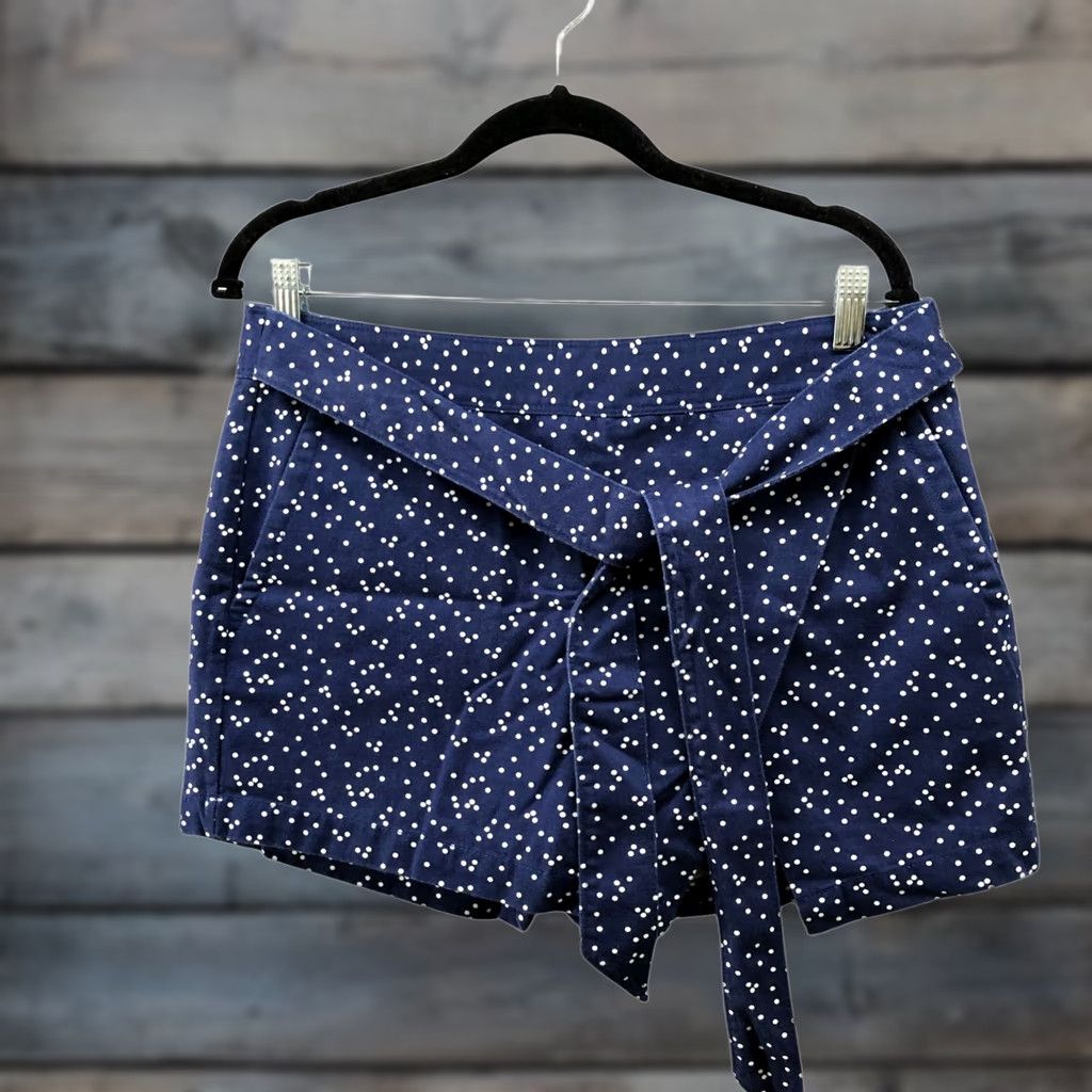 Vineyard Vines NWT Vineyard Vines Skort Womens 6 Blue Polka Dot Tie Waist Asymmetric Faux Wrap Size 28" / US 6 / IT 42 - 1 Thumbnail