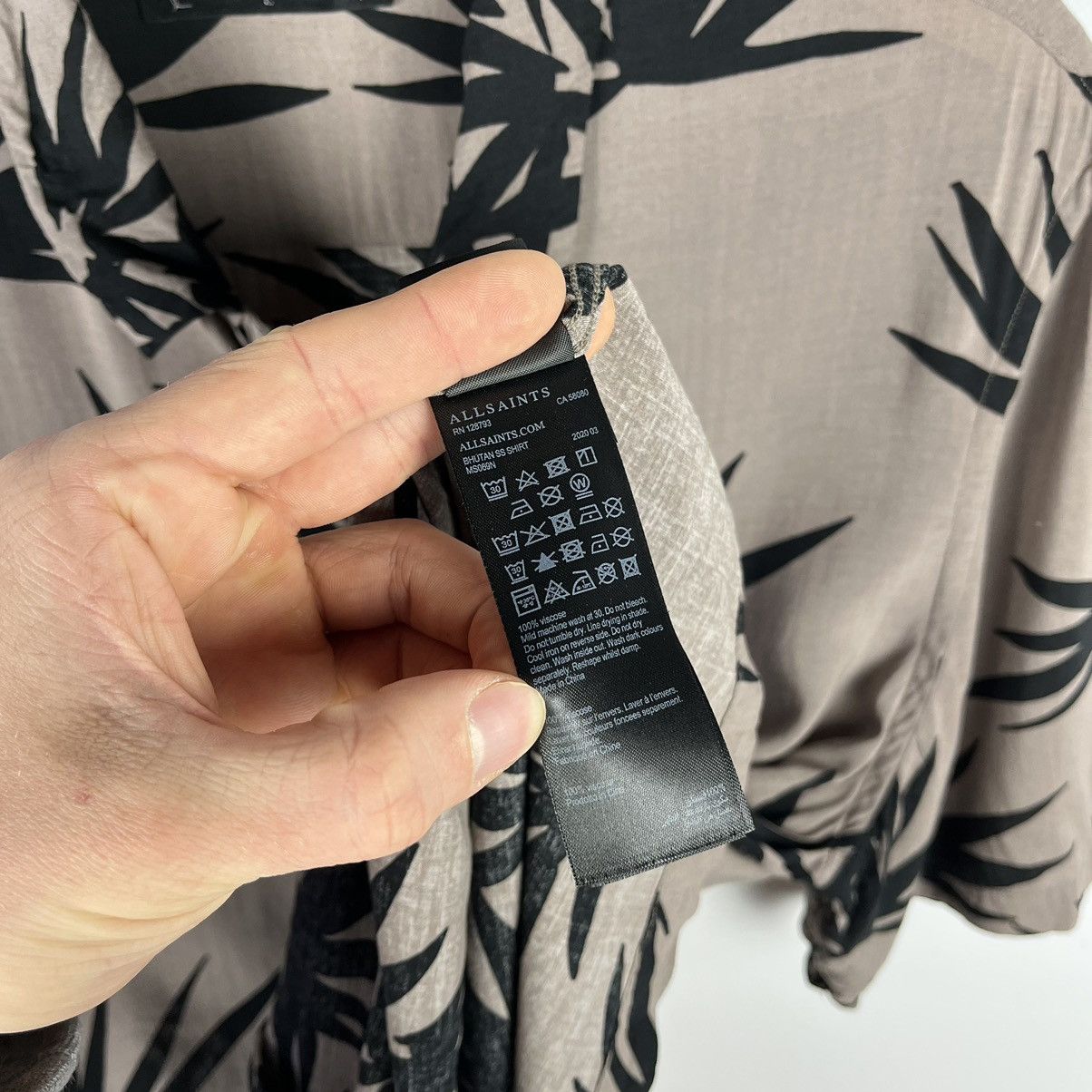Allsaints Designer Allsaints Bhutan y2k viscose Hawaii shirt Size US L / EU 52-54 / 3 - 7 Thumbnail