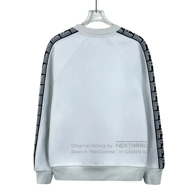 Fendi Fendi White Women's Sweatshirt Size XS . Size XS / US 0-2 / IT 36-38 - 2 Thumbnail