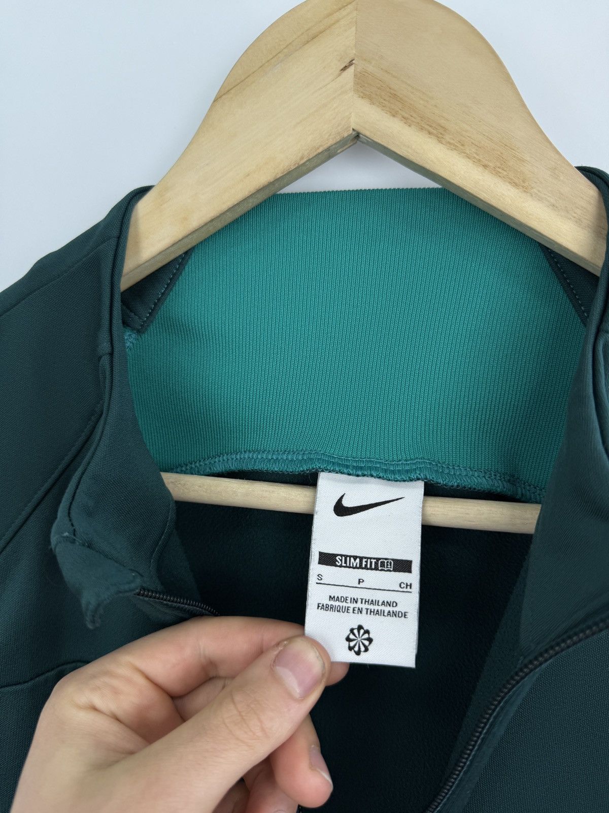 Nike 🏴󠁧󠁢󠁥󠁮󠁧󠁿 Y2K Liverpool Nike Zip Hoodie Soccer Jersey Rare Retro Size US S / EU 44-46 / 1 - 7 Thumbnail