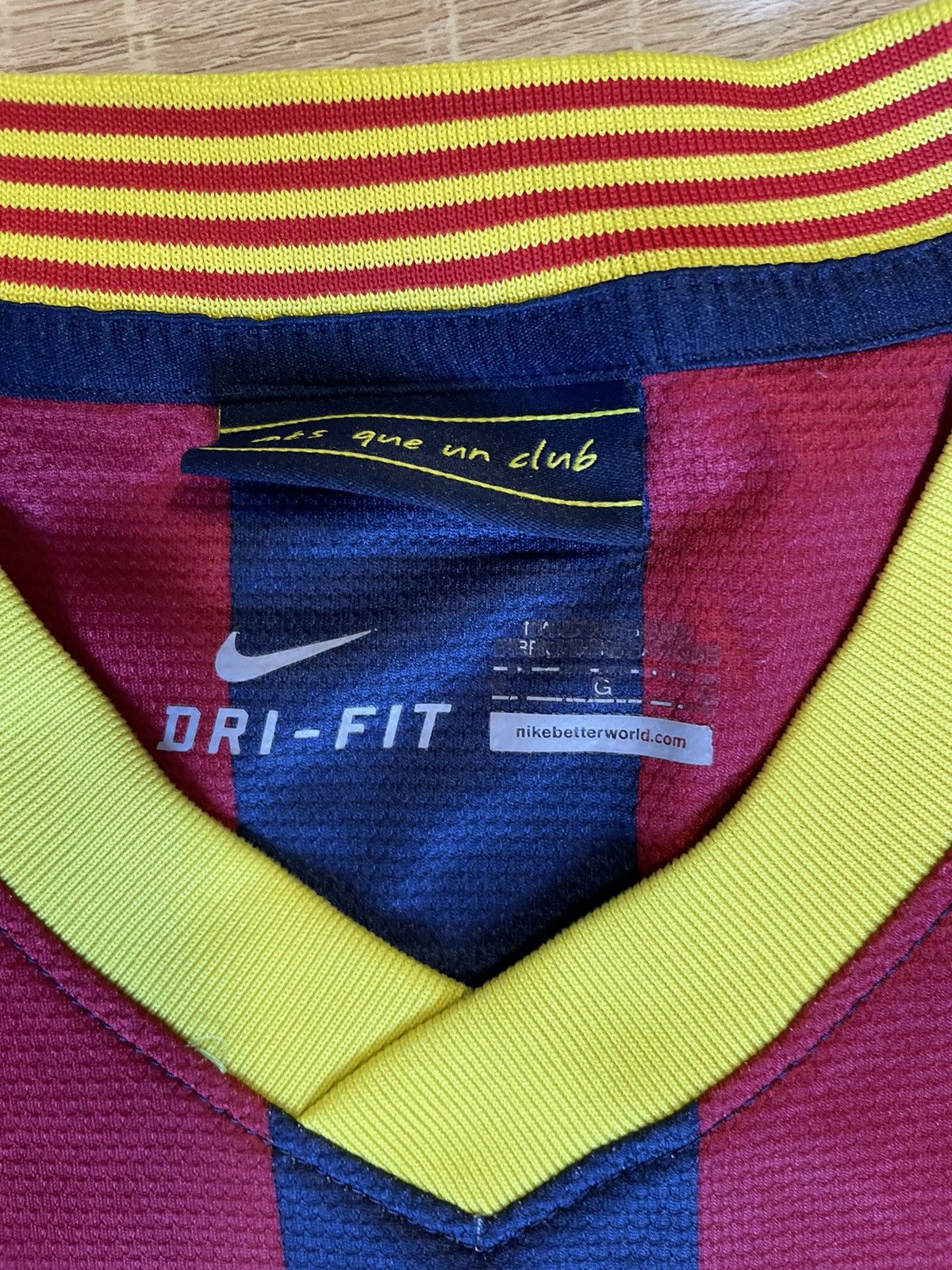 Nike × Vintage XAVI BARCELONA 2013 2014 HOME FOOTBALL SHIRT JERSEY NIKE Size US L / EU 52-54 / 3 - 9 Thumbnail