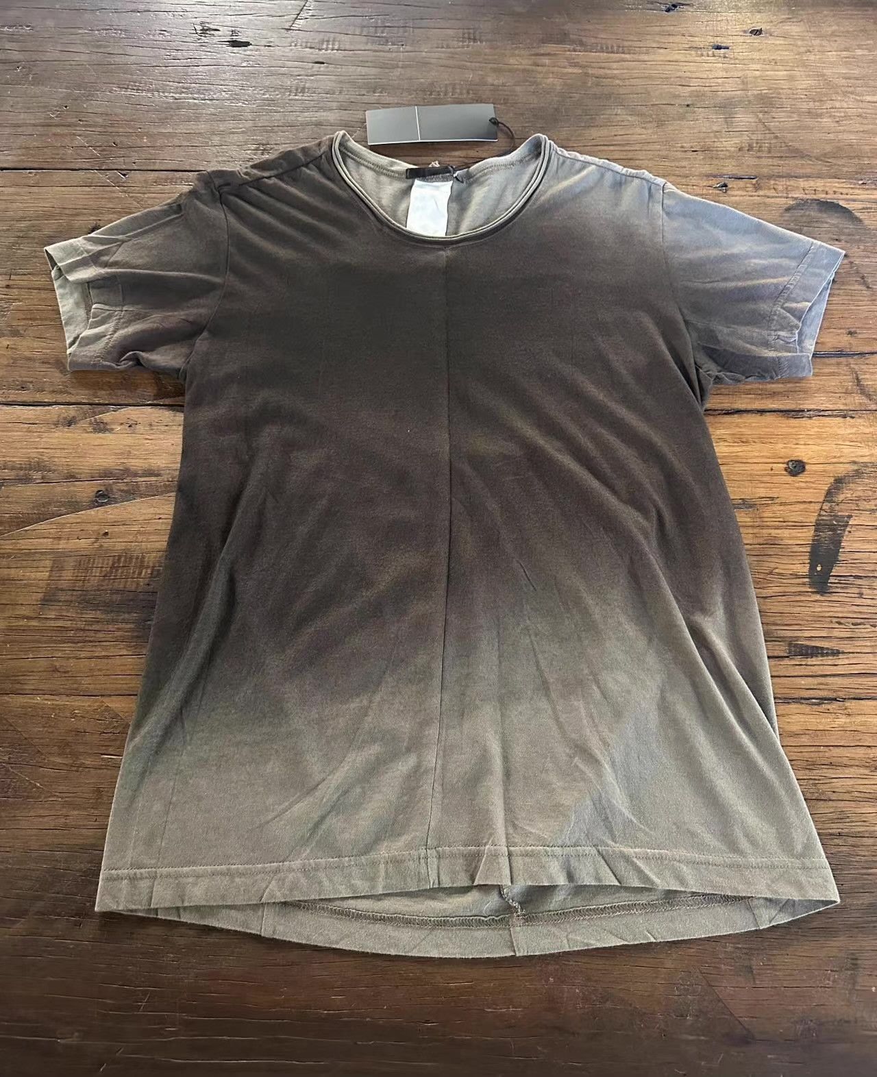 The Viridi-anne The Viridi‑Anne Gradient Short‑SleeveTop with Back Cross Ｑ25 Size US XS / EU 42 / 0 - 1 Thumbnail