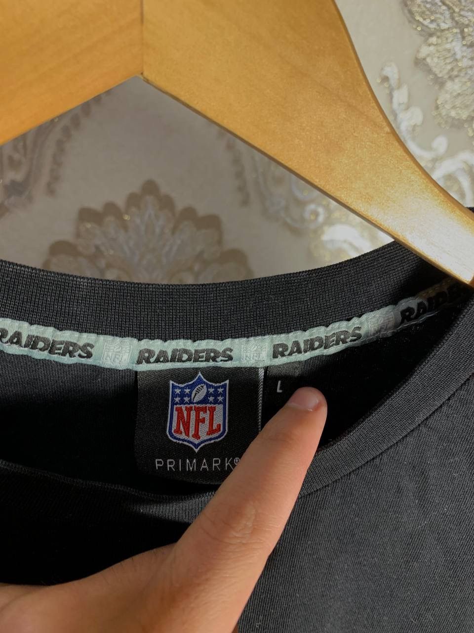 NFL VERY RARE NFL RAIDERS LAS VEGAS DOUBLE PRINT FOOTBALL Y2K Size US M / EU 48-50 / 2 - 4 Thumbnail