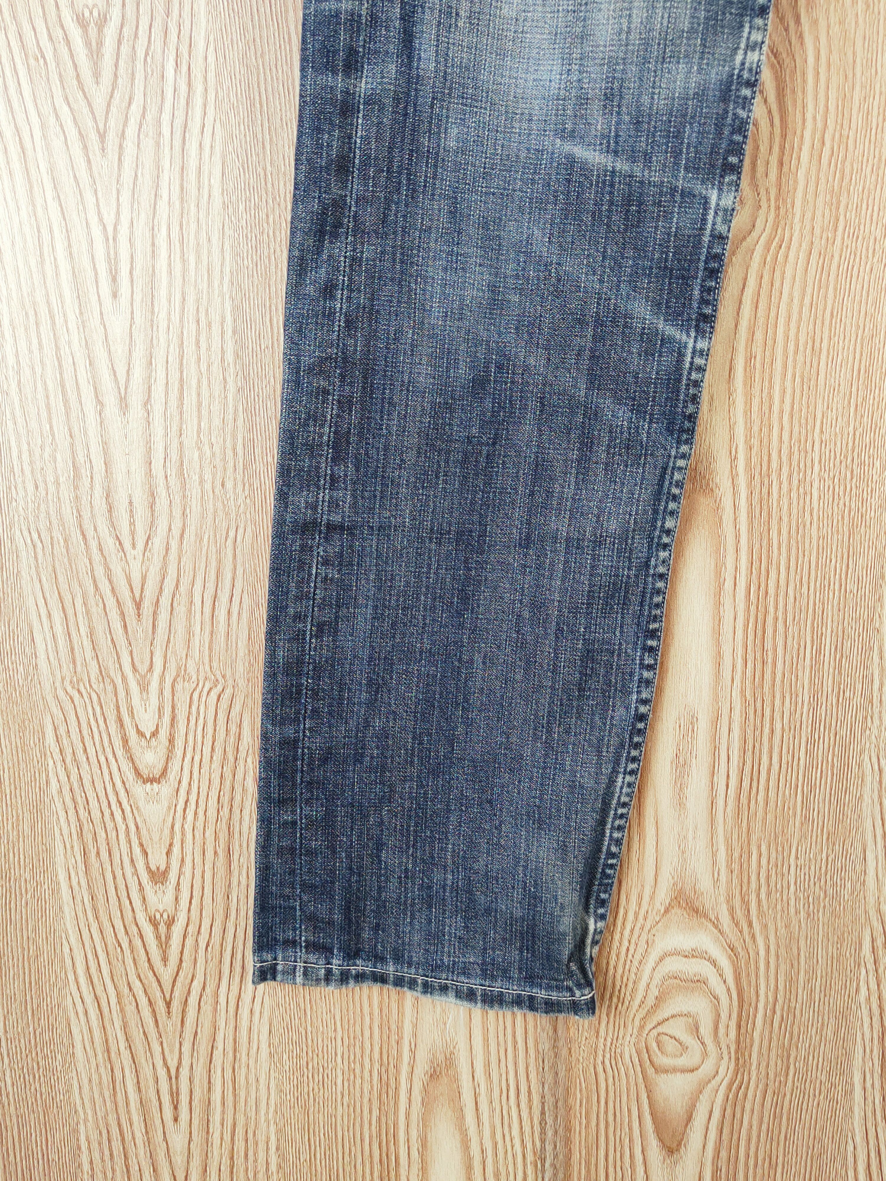 Japanese Brand Levi's Dark Blue Faded Distressed Ripped Jeans #W792 Size US 30 / EU 46 - 4 Thumbnail