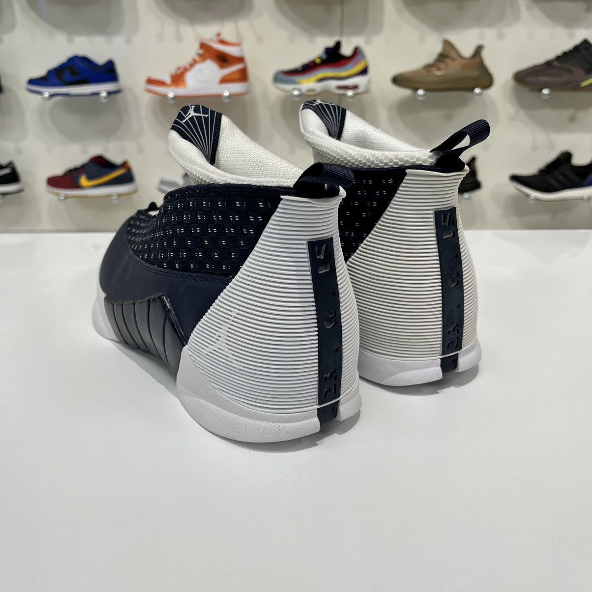 Nike Air Jordan 15 Retro Obsidian Size US 9.5 / EU 42-43 - 4 Thumbnail