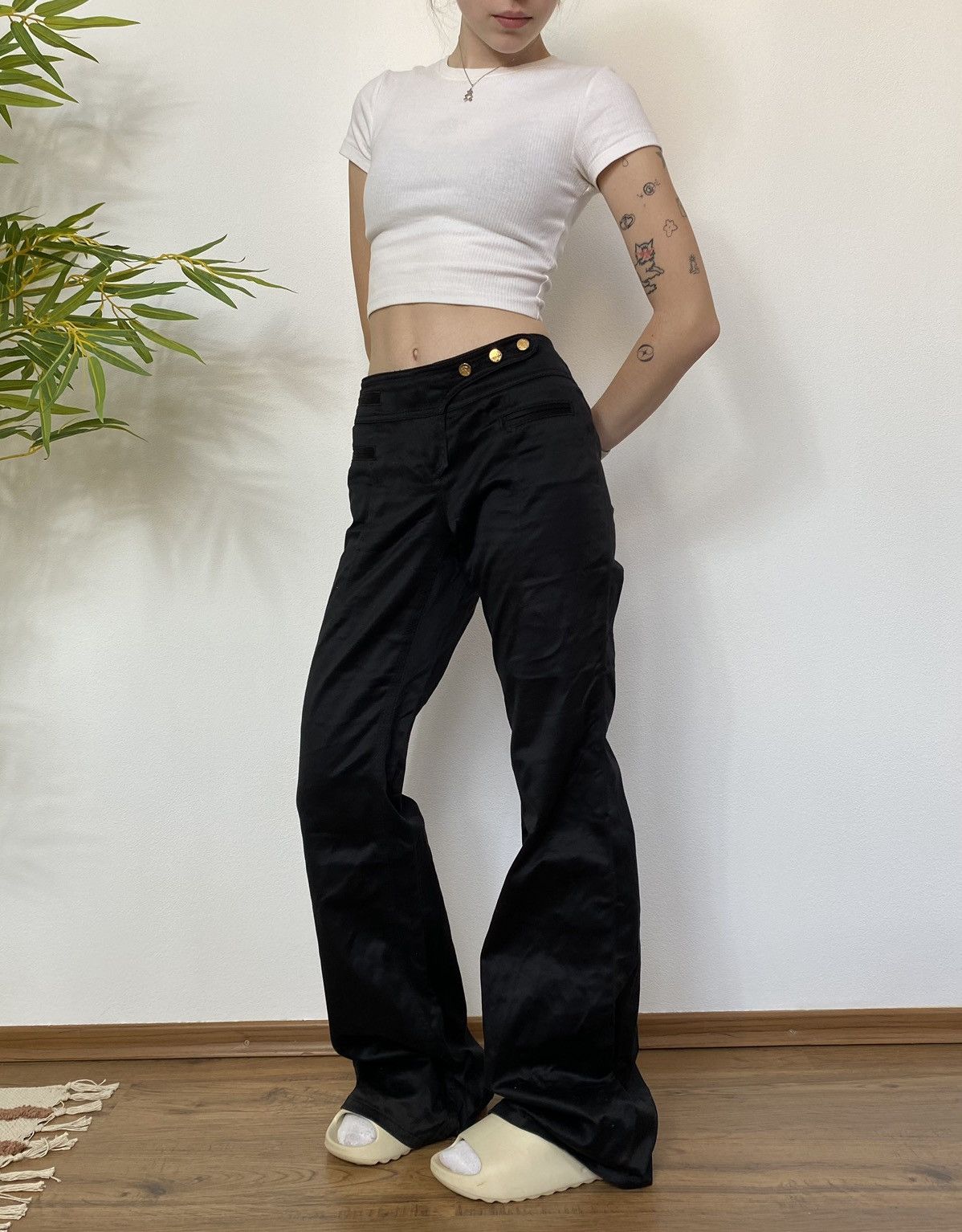Roberto Cavalli ROBERTO CAVALLI CLASIC FLARE TROUSERS Size 28" / US 6 / IT 42 - 8 Thumbnail