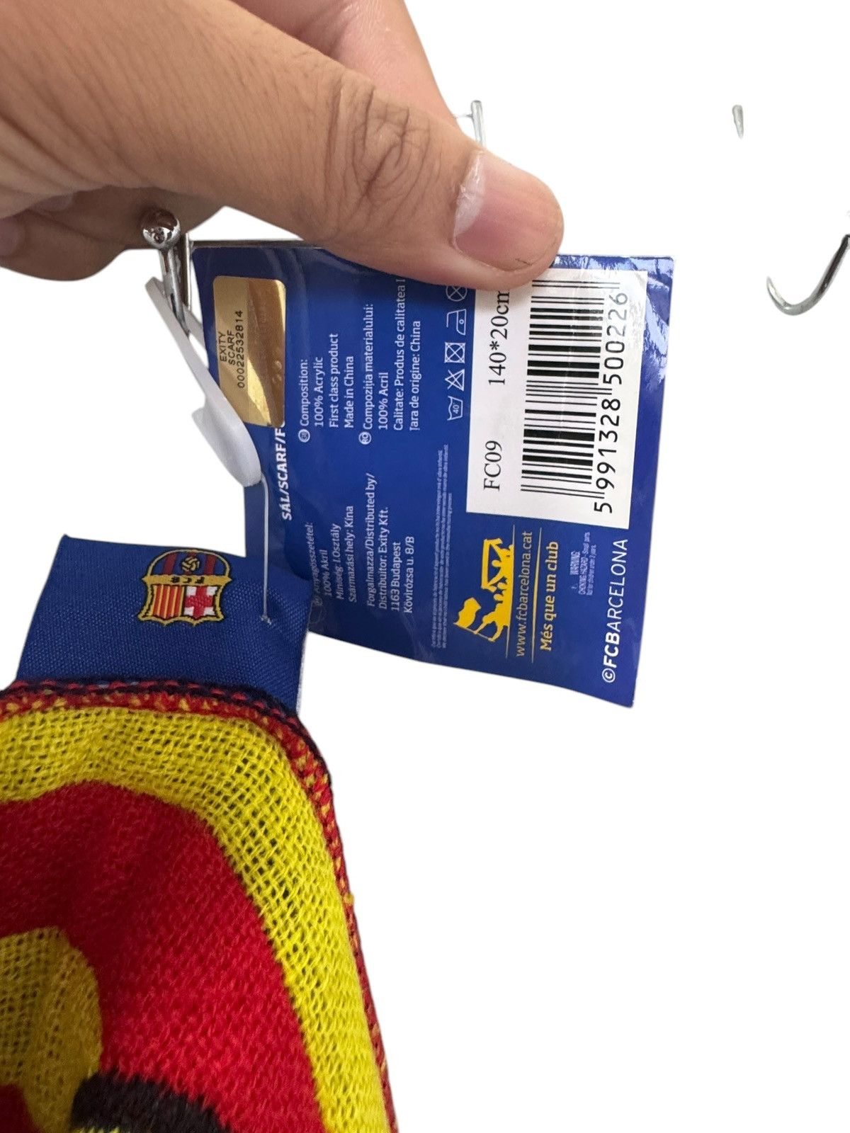 Other OFFICIALL FC BARCELONA MAFLA BNWT Size ONE SIZE - 5 Thumbnail