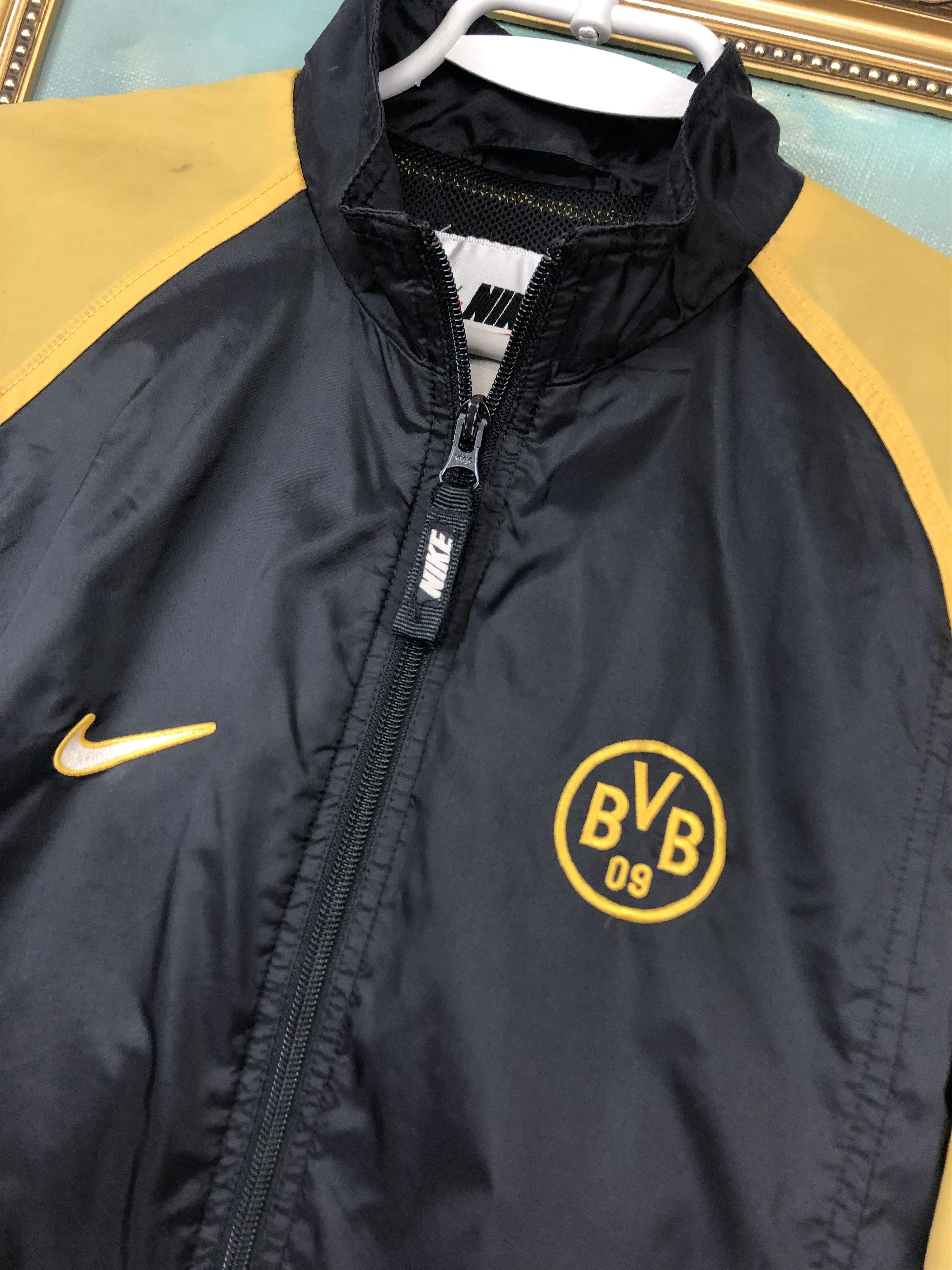 Nike Vintage Nike Borussia Dortmund Football Windbreaker Soccer Size US XXS / EU 40 - 5 Thumbnail