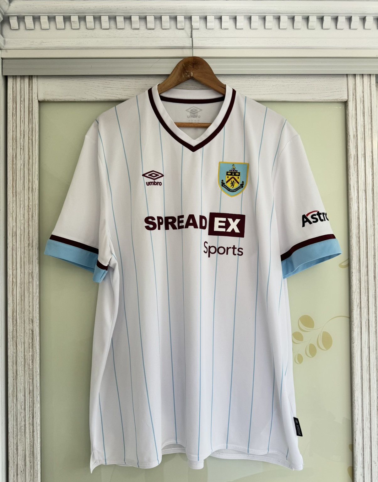 Umbro Burnley 2021-2022 Away Soccer Jersey Football Kit Shirt Size US XXL / EU 58 / 5 - 1 Thumbnail