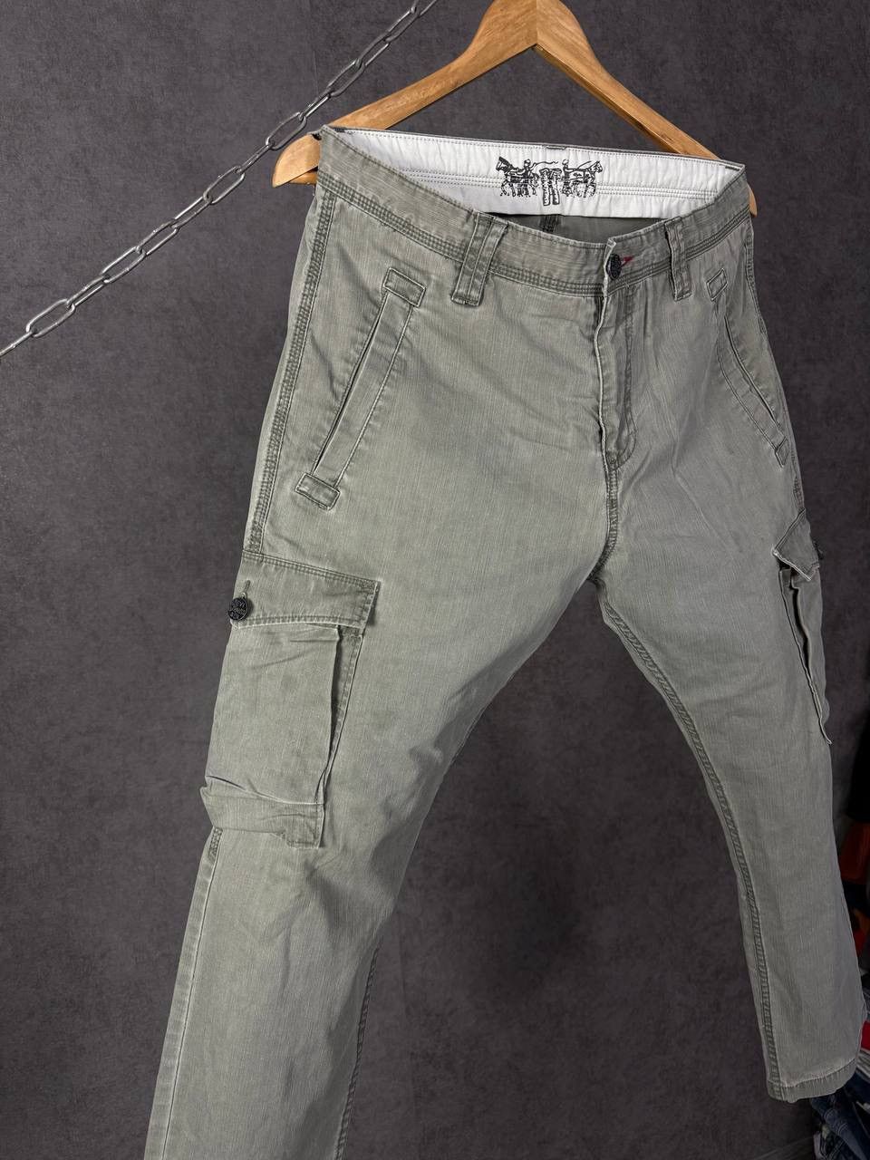 Levi's Levi’s Giants cargo pants Size US 31 - 3 Thumbnail