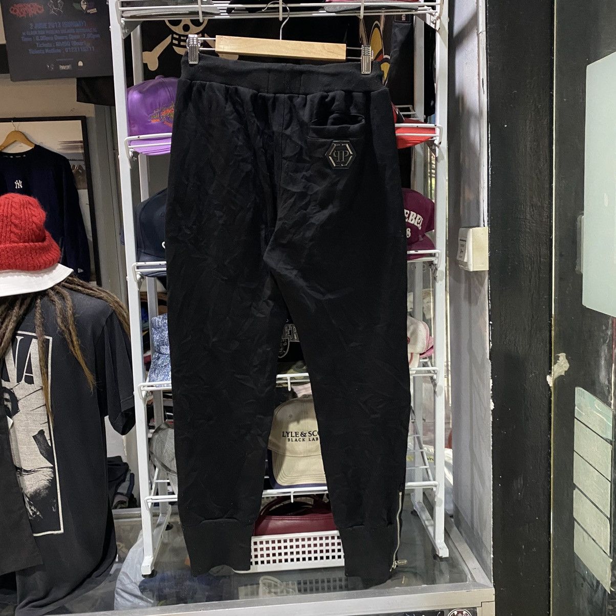 Philipp Plein Philipp Plein Logo Buckle Y2K Joggers Pants Size US 30 / EU 46 - 1 Thumbnail