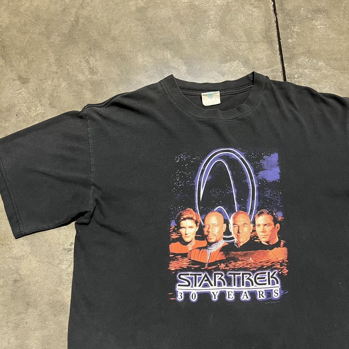 Vintage Vintage 90s Star Trek T shirt 30 Years Tv Movie Promo Faded Size US L / EU 52-54 / 3 - 3 Thumbnail