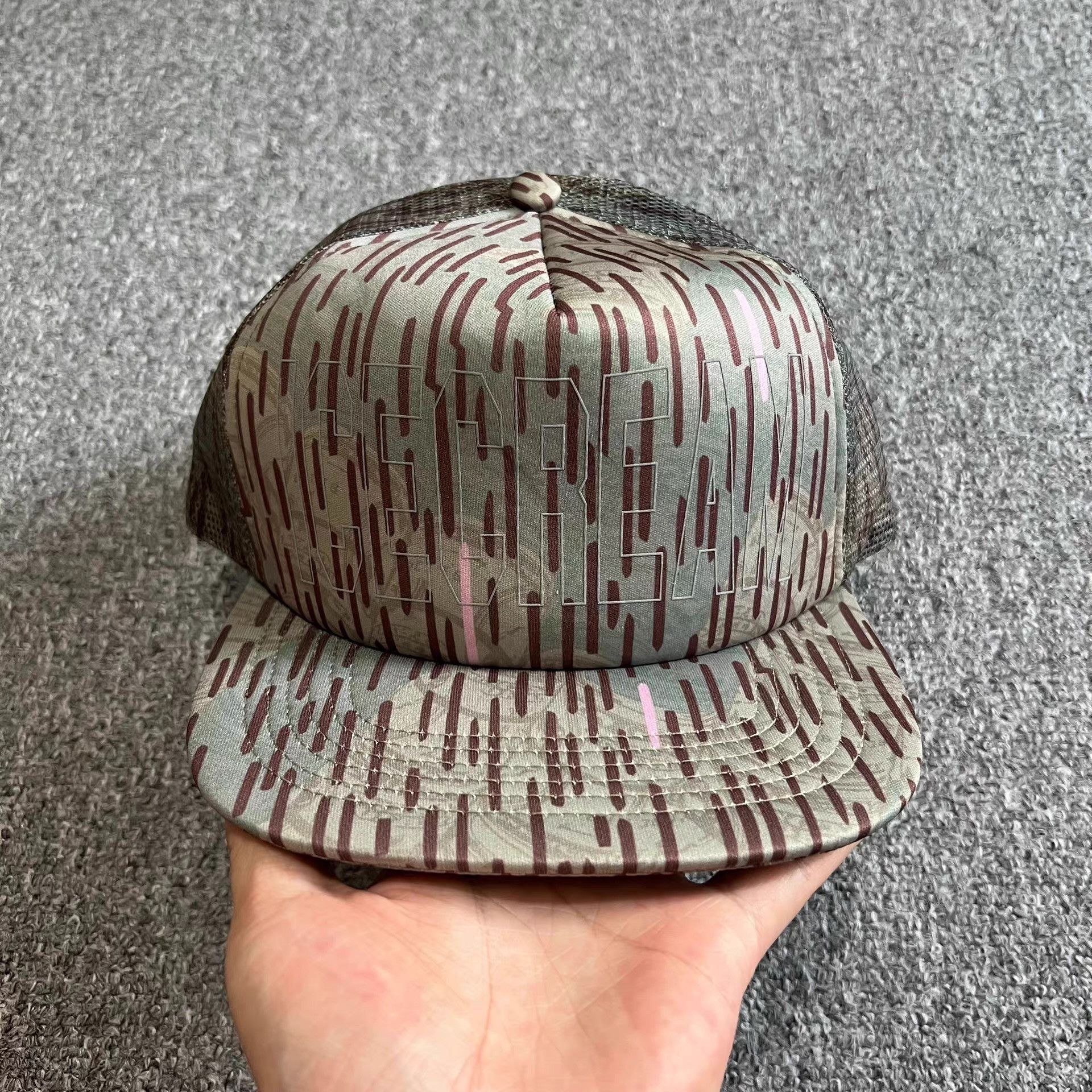 Billionaire Boys Club BBC ICECREAM Roll Flying Dog Mesh Trucker Baseball Cap Q7 Size ONE SIZE - 1 Thumbnail