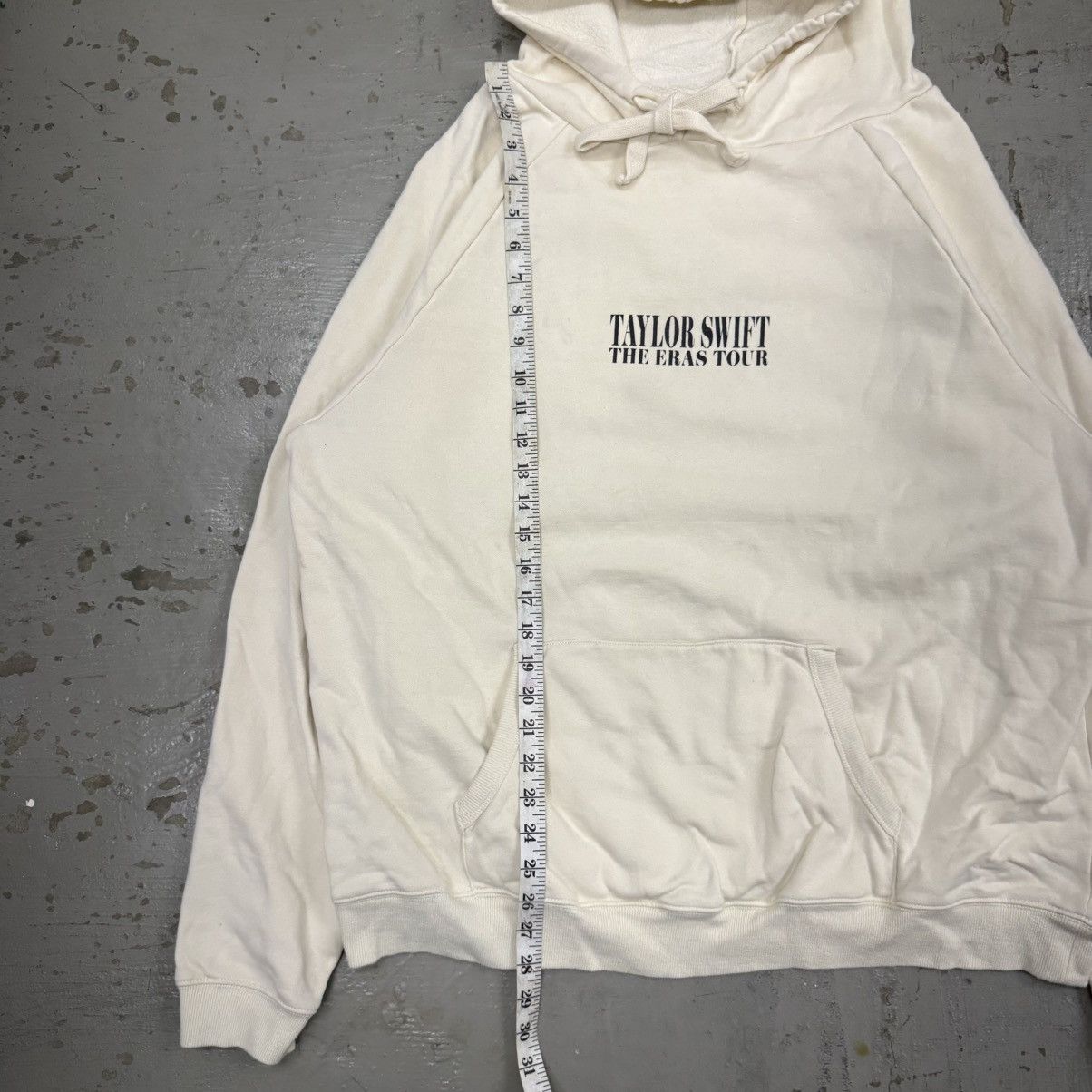 Band Tees 2024 Limited Edition Taylor Swift The Eras Tour Pullover Size US XL / EU 56 / 4 - 7 Thumbnail