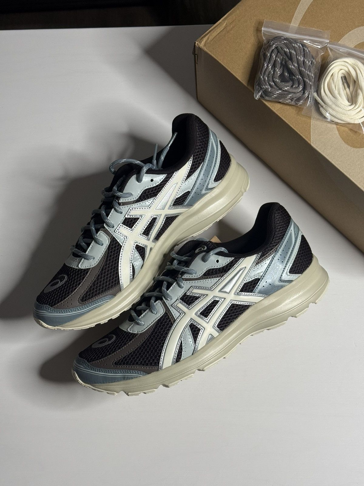 Asics JOG100S x Kith Espresso “Vanilla Ice” [11.5] BRAND NEW