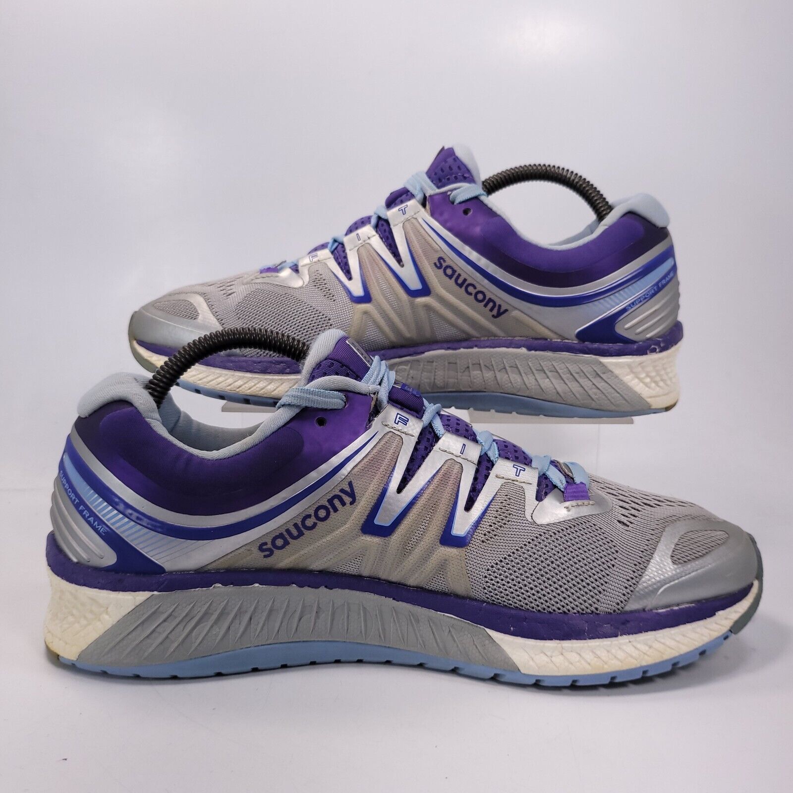 Saucony Saucony Hurricane ISO 4 Shoe Womens Size 9 S10411-1 White Size US 9 / IT 39 - 6 Thumbnail