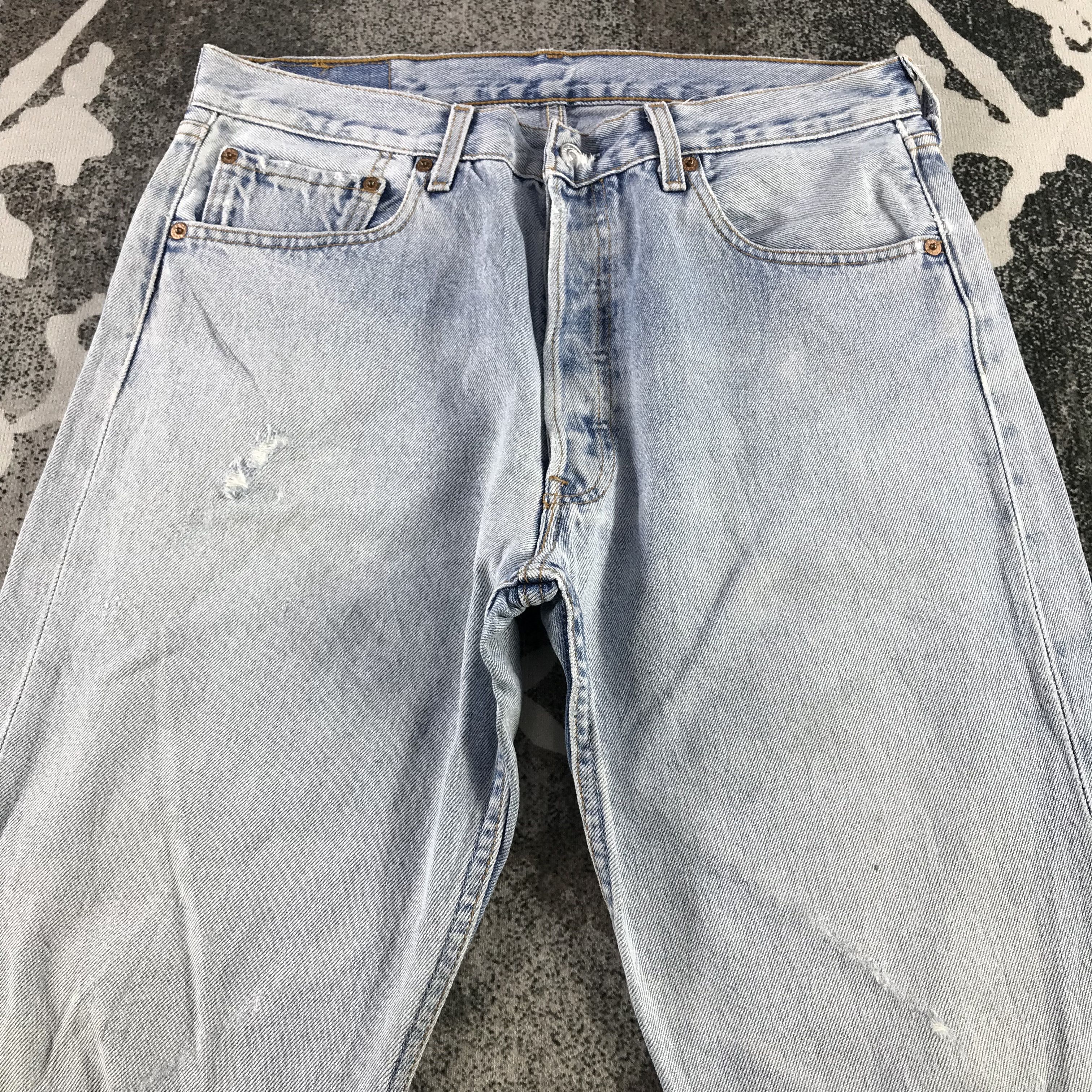 Levi's Vintage 90s Levis 501 Jeans Light wash Denim KJ3348 Size US 32 / EU 48 - 3 Thumbnail