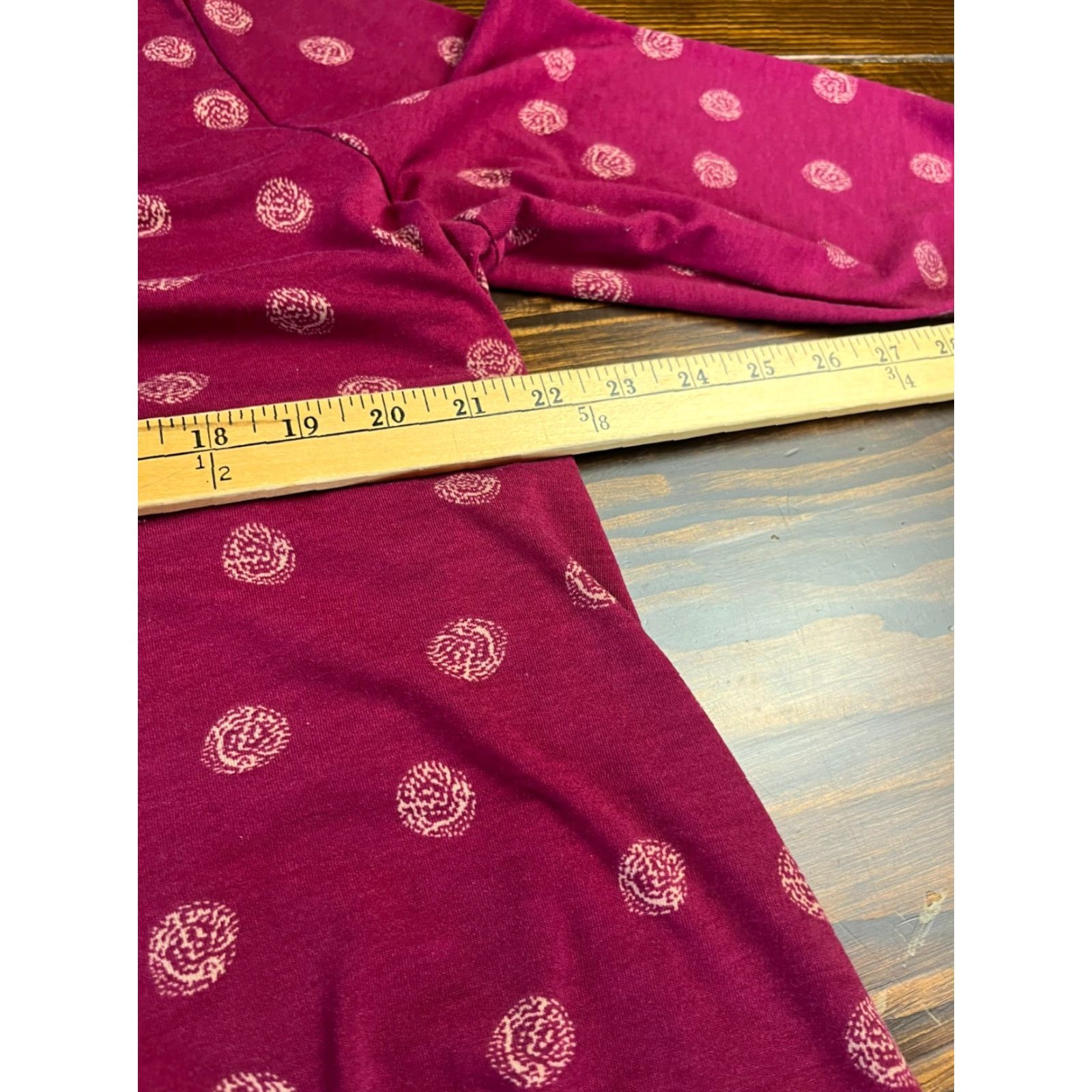Vintage **LuLaRoe Women's Plus Size 2XL Maroon Polka Dot Long Sleeve Shirt** User: LuLaRoe Women's Plus Size 2XL Maroon Polka Dot Long Sleeve Shirt Size XXL / US 16-18 / IT 52-54 - 4 Thumbnail