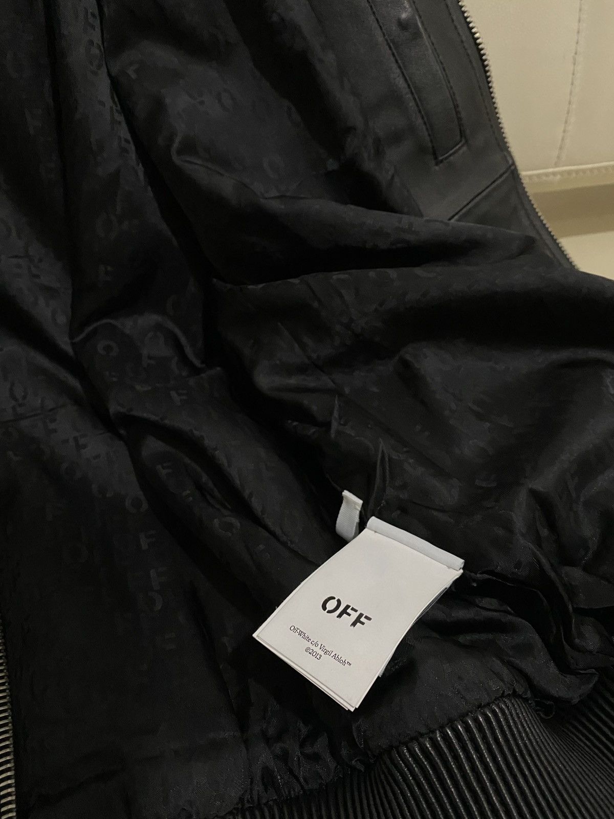 Off-White Off white logo apliqué leather jacket Size US M / EU 48-50 / 2 - 5 Thumbnail