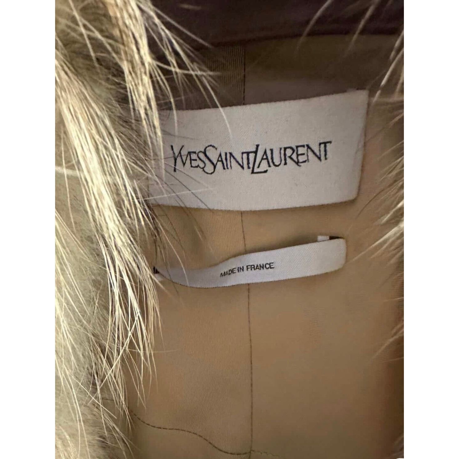 Yves Saint Laurent Rare Vintage Yves Saint Laurent Fur Poncho Size 38 Size S / US 4 / IT 40 - 8 Thumbnail