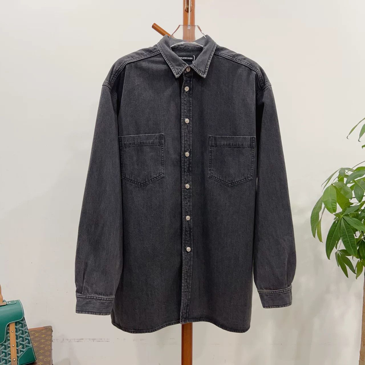 Balenciaga Balenciaga Denim Shirt Size 38 Size US XS / EU 42 / 0 - 1 Thumbnail