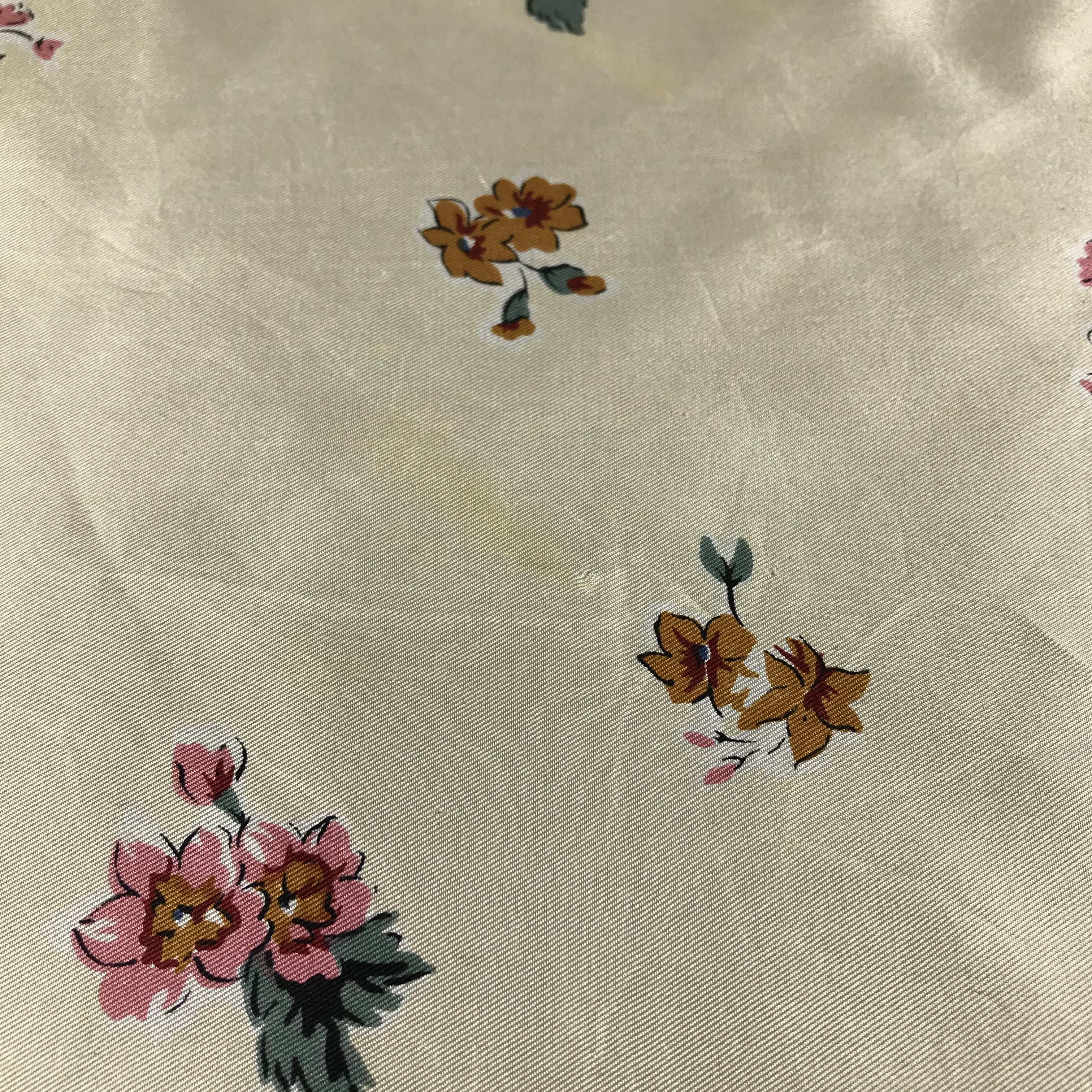 Vintage Vintage Luxury Floral Silk Scarf M69 Size ONE SIZE - 4 Thumbnail