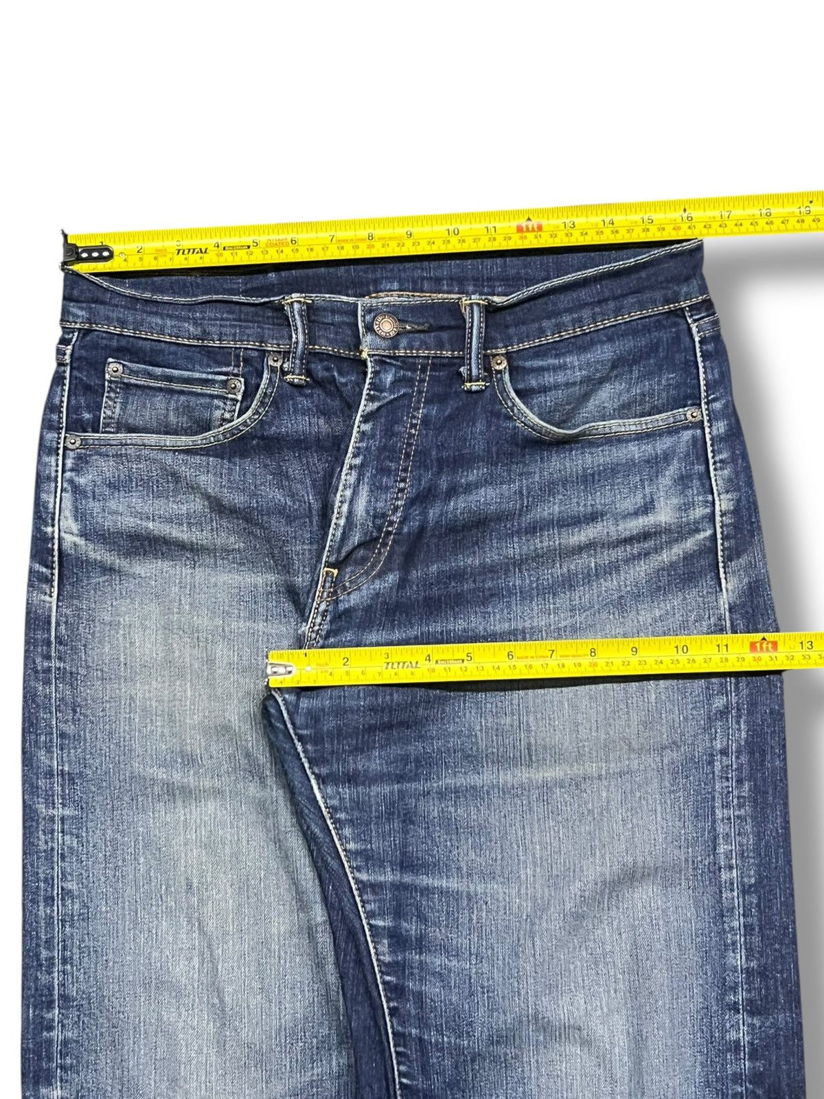 Levi's Loose Vintage Levi’s 505 - Faded Wash, Distressed Denim Size US 33 - 18 Thumbnail