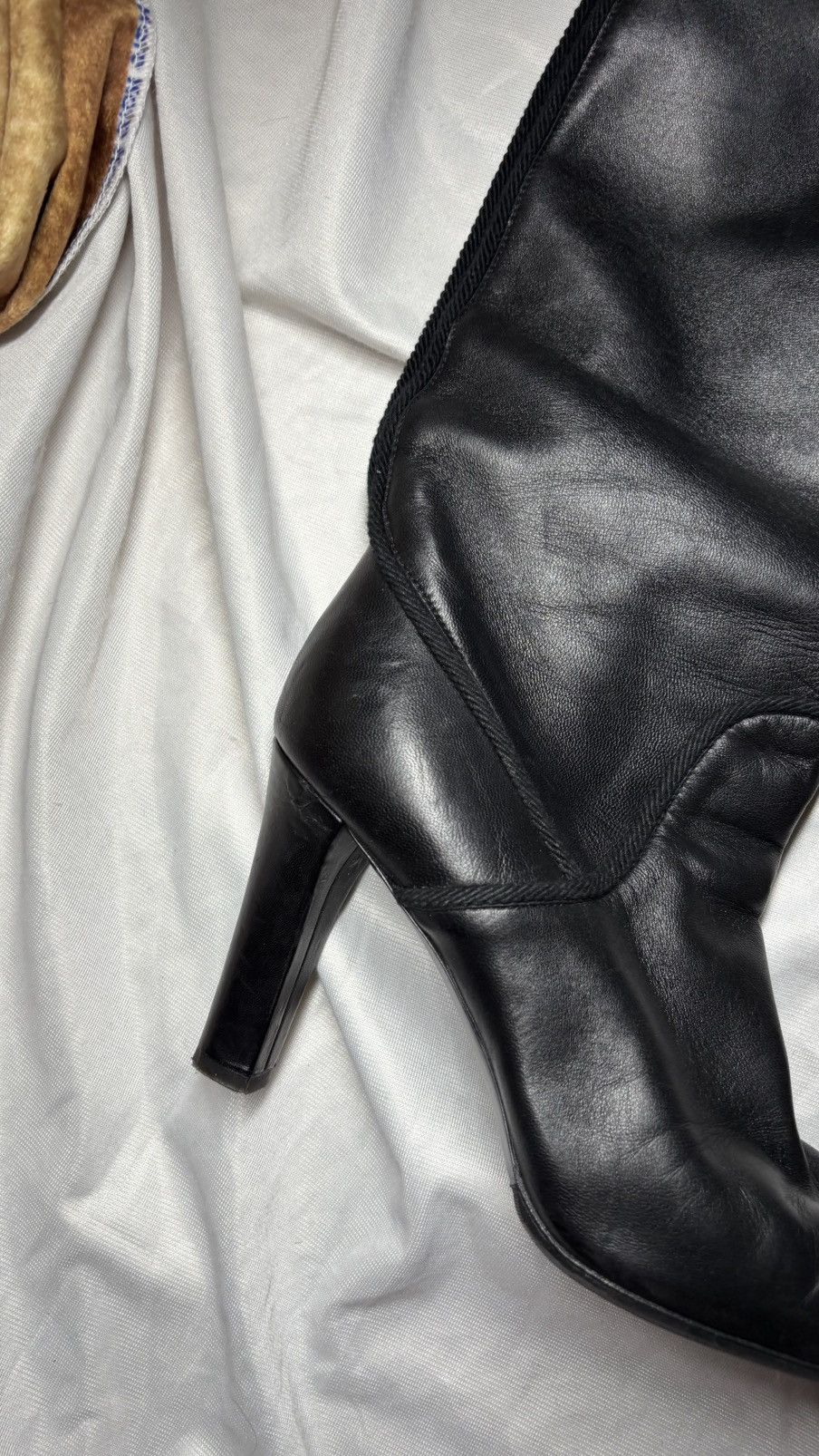 Saint Laurent Paris Saint laurent vintage black heels high 37 paris Size US 6 / IT 36 - 3 Thumbnail
