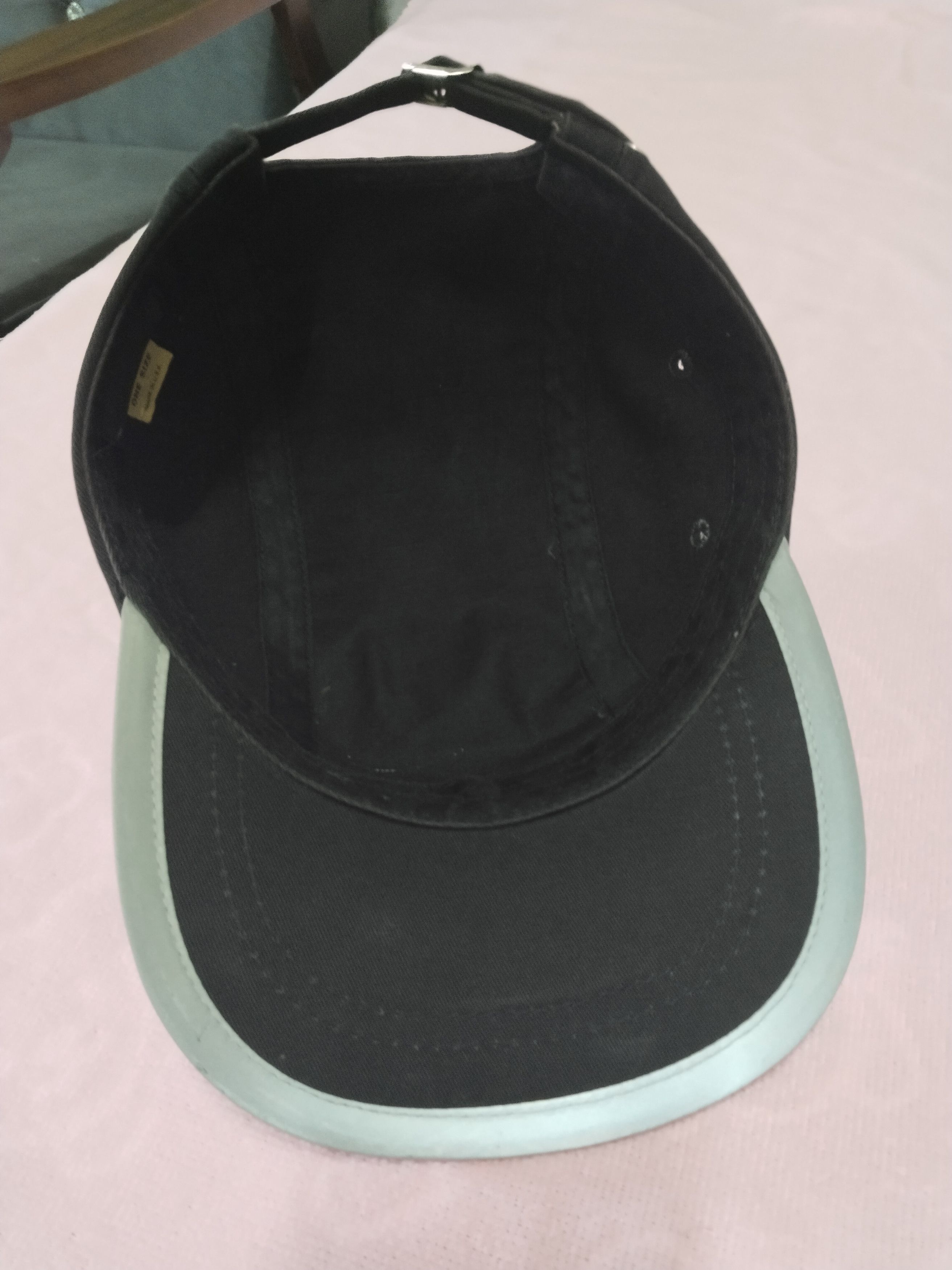 DKNY RARE 3 PANEL DKNY DIRECTIONAL USA CAP HAT Size ONE SIZE - 7 Thumbnail