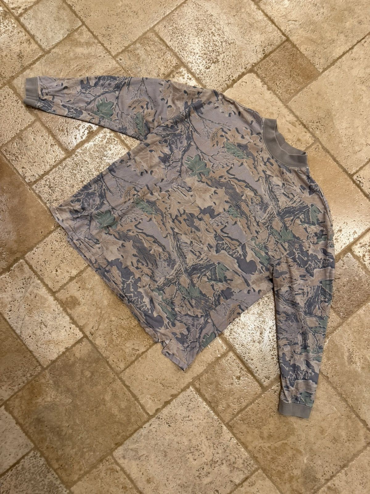 Yeezy Yeezy Season 4 Kanye West Real Tree Camo Long Sleeve T-Shirt Size US M / EU 48-50 / 2 - 3 Thumbnail