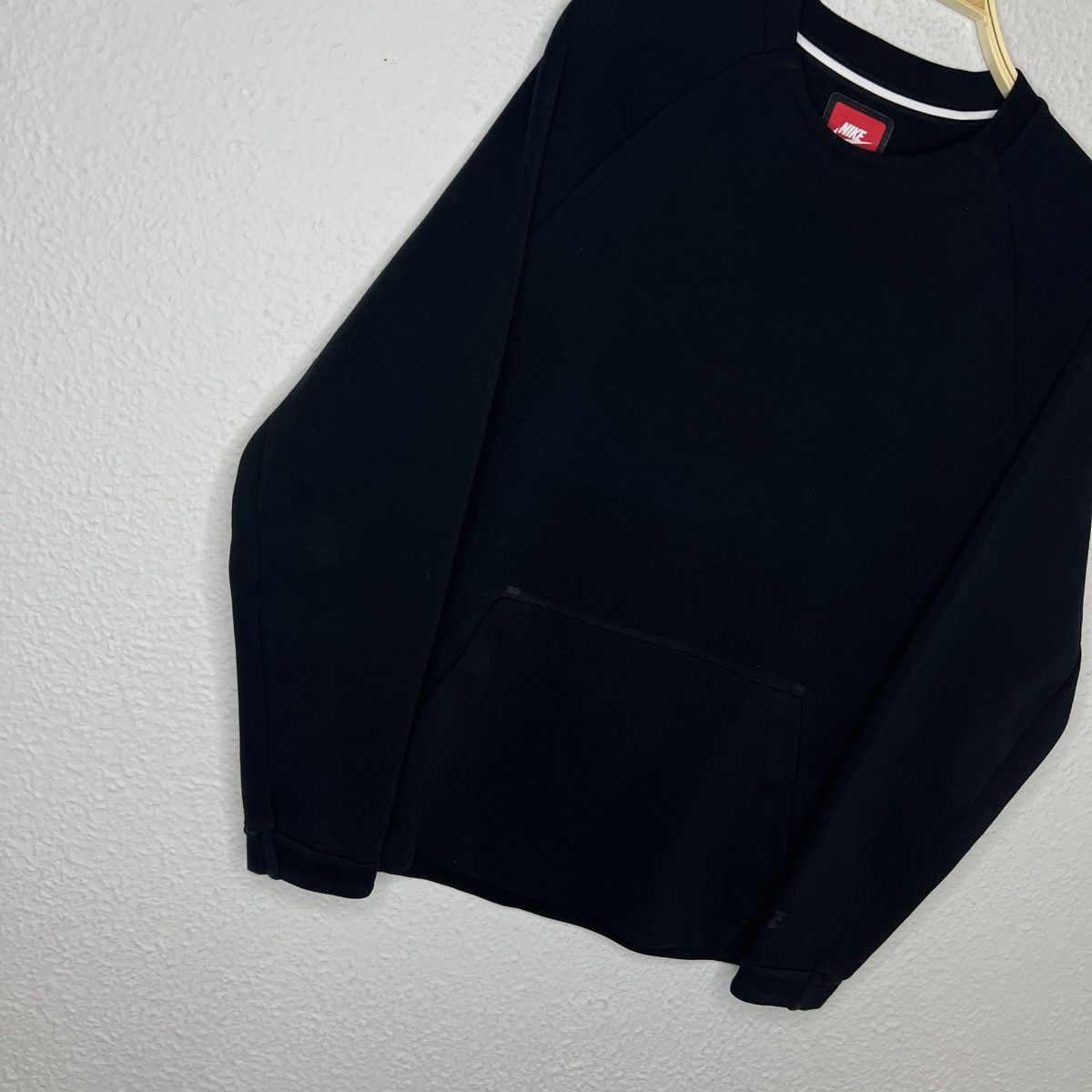 Nike Nike Tech Fleece Sweatshirt Crewneck Black Logo Size US M / EU 48-50 / 2 - 2 Thumbnail