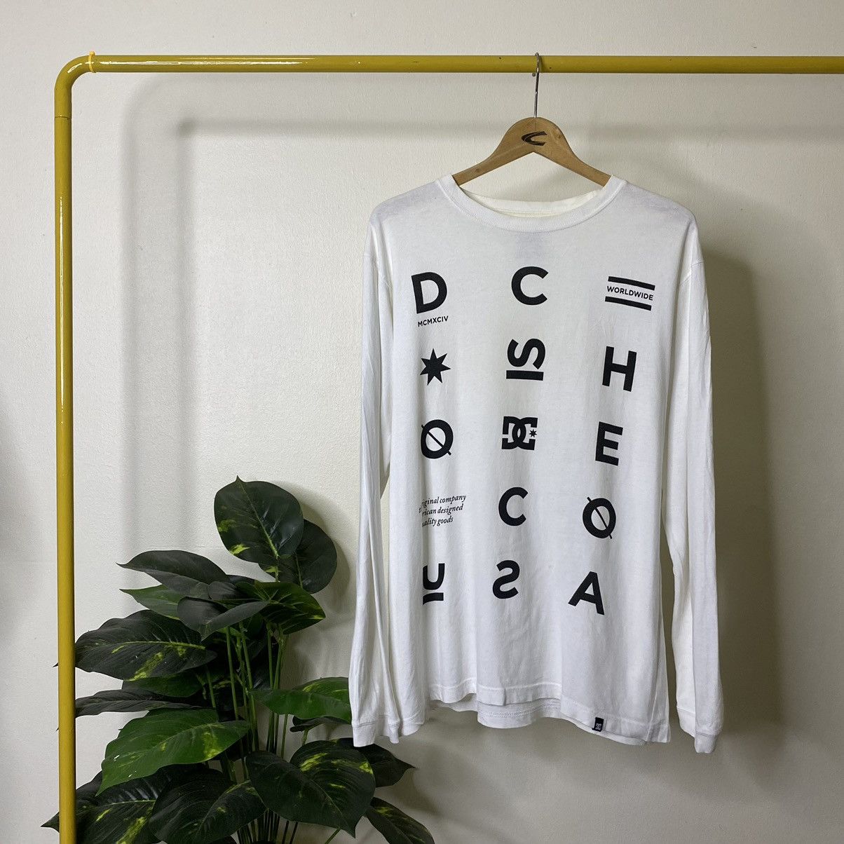 DC Vintage Y2K DC Shoe Skateboard L/S T Shirt Size US M / EU 48-50 / 2 - 1 Thumbnail