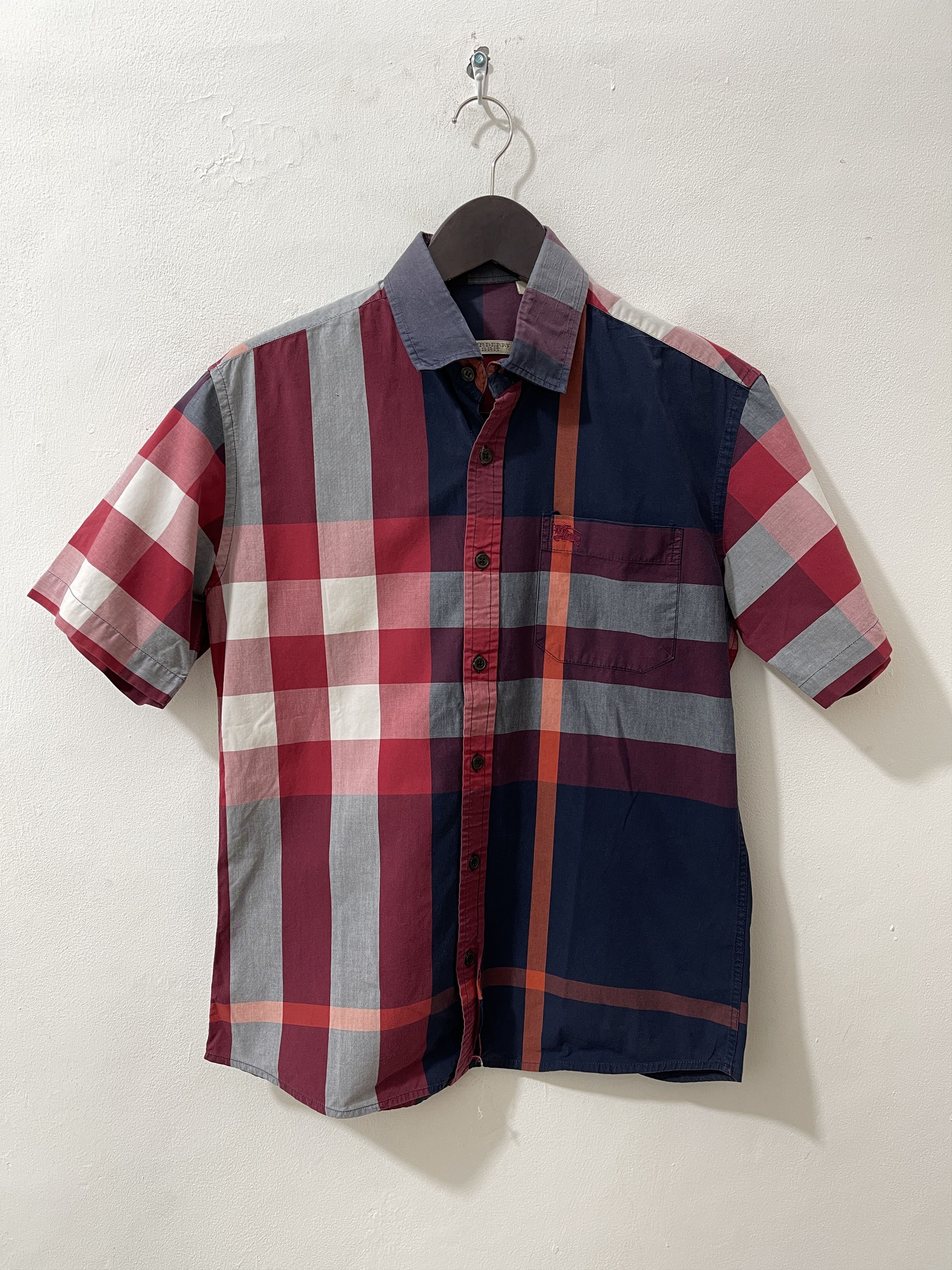 Burberry Vintage Burberry Red Plaid Shirts Size US L / EU 52-54 / 3 - 1 Thumbnail