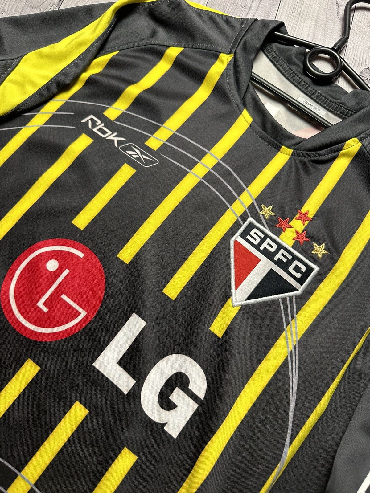 Reebok × Vintage Vintage São Paolo soccer jersey goalkeeper Reebok rare XL Size US XL / EU 56 / 4 - 6 Thumbnail