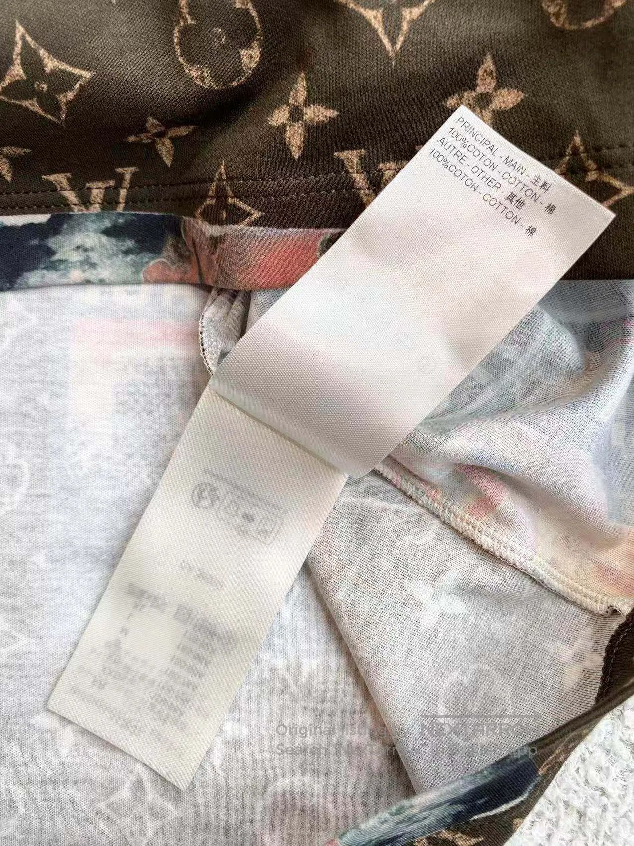 Louis Vuitton Louis Vuitton The old flower is full of badges and short s Size M / US 6-8 / IT 42-44 - 6 Thumbnail