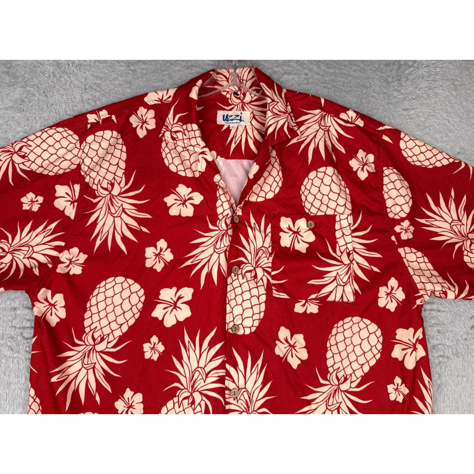 FUZZI Uzzi Button-Up Shirt Men Large Red Floral Pineapple 100% Polyester Pocket Hawaiian Resort Aloha Luau Vacation Size US L / EU 52-54 / 3 - 4 Thumbnail