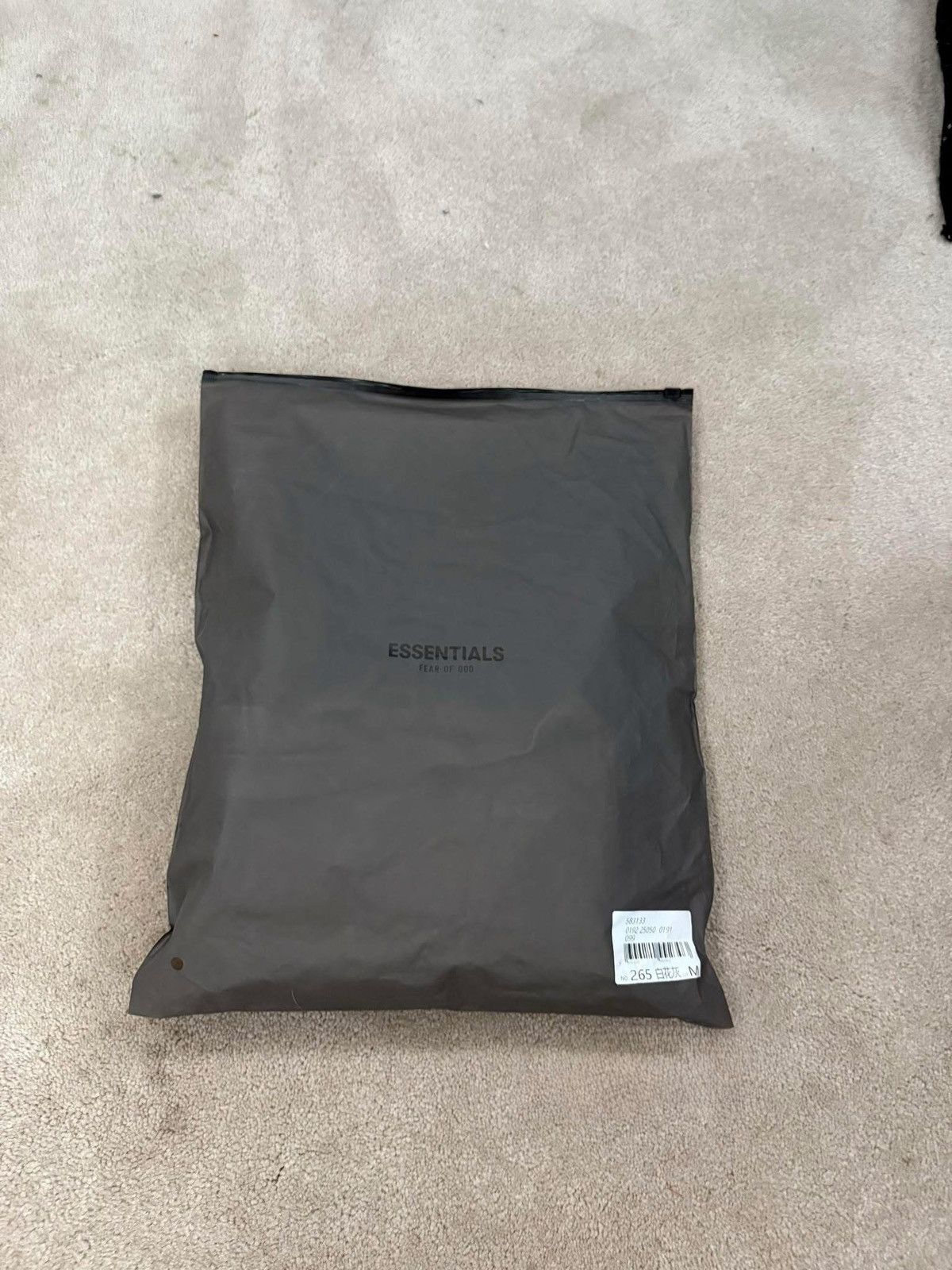 Essentials × Fear of God Gray Essentials t-shirt Size US M / EU 48-50 / 2 - 3 Thumbnail